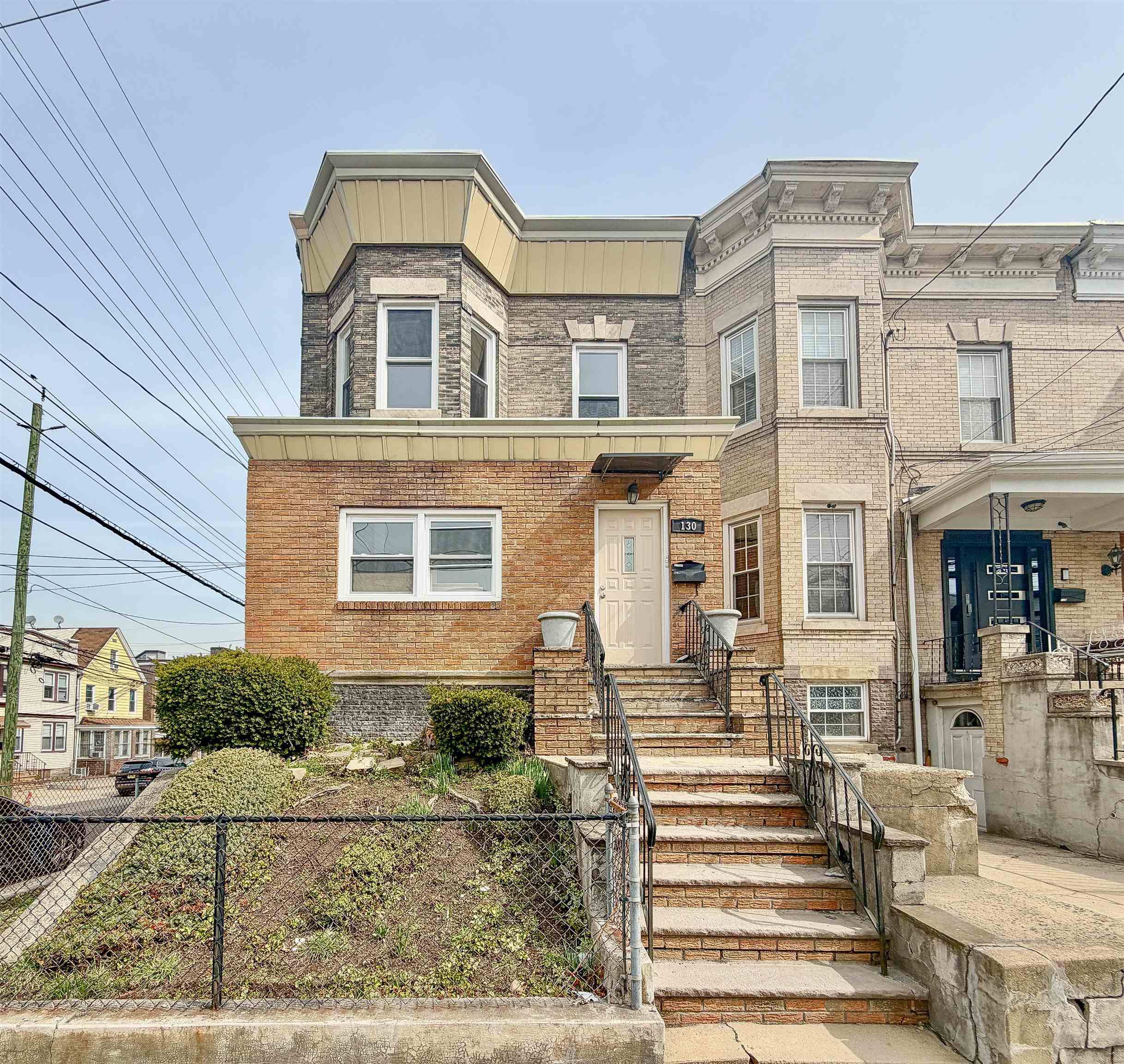 130 BEACH ST Unit: 2