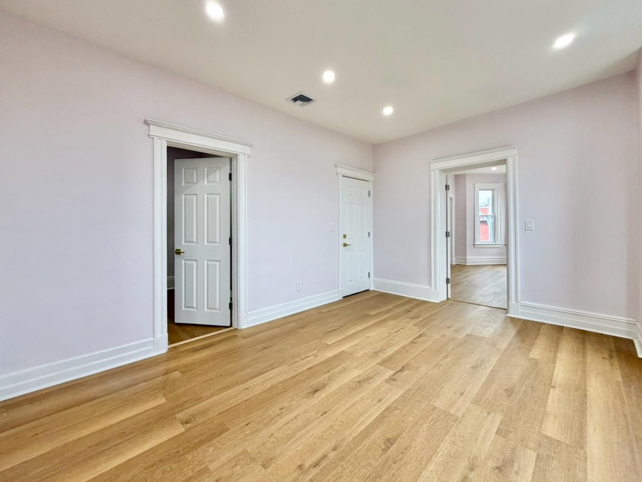 130 BEACH ST Unit: 2