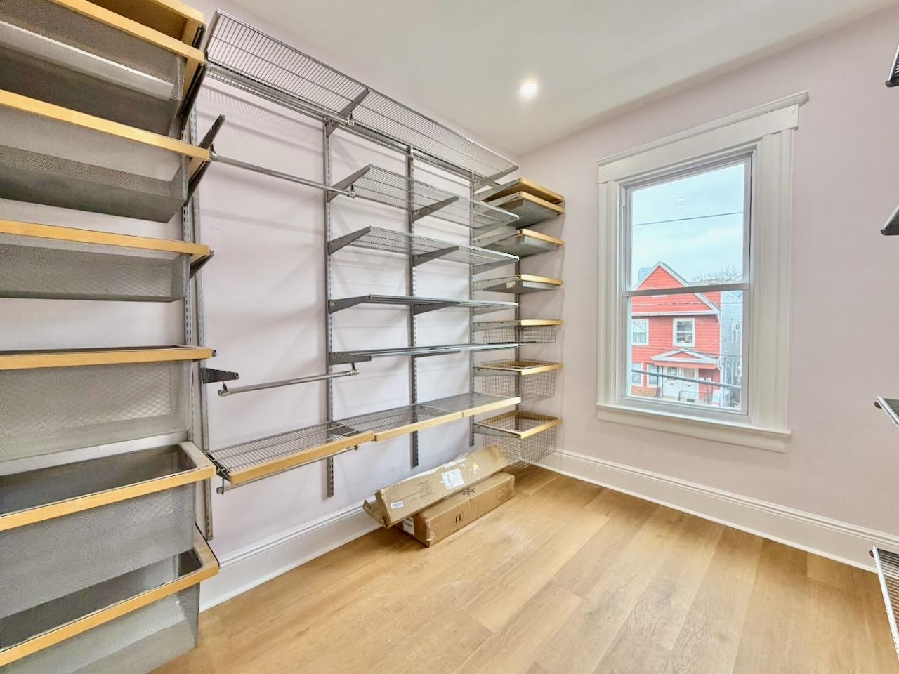 130 BEACH ST Unit: 2