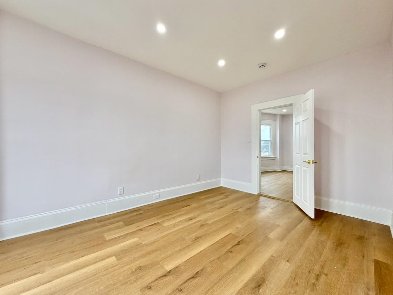 130 BEACH ST Unit: 2