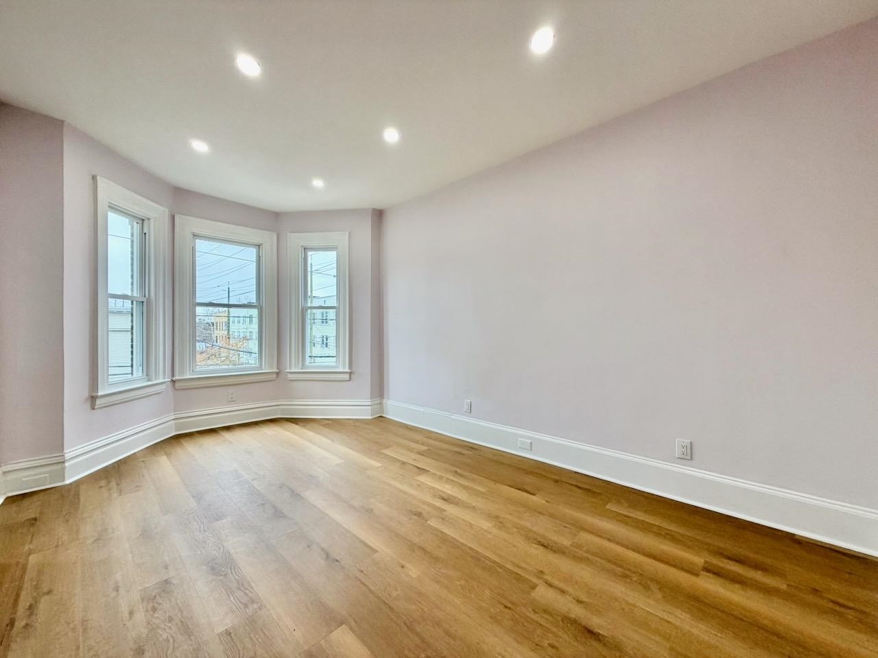 130 BEACH ST Unit: 2