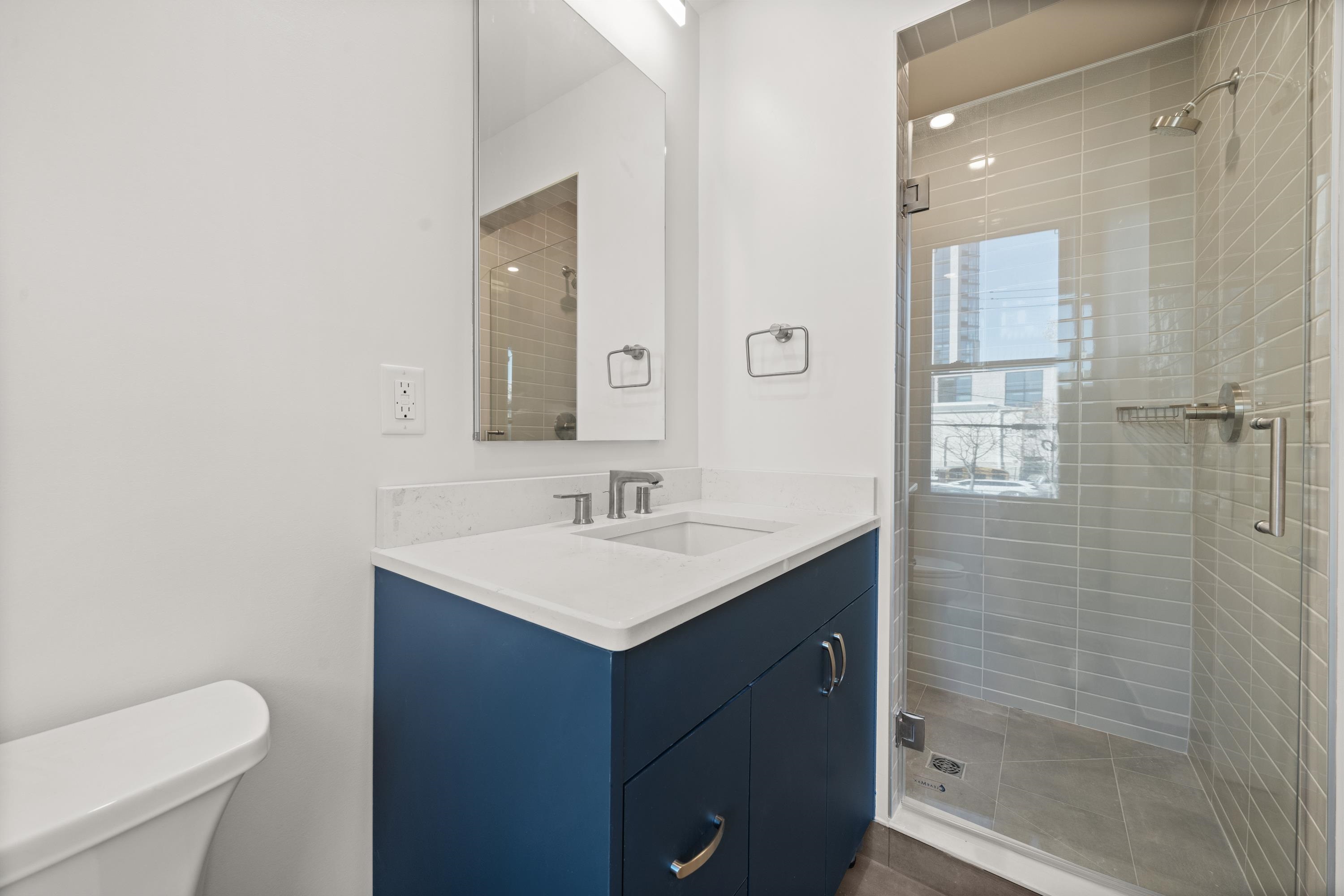 119 STORMS AVE Unit: 2