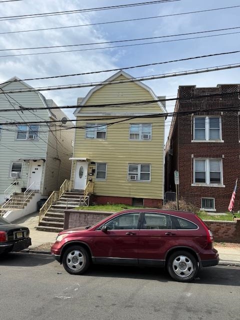 44 WEST 54TH ST Unit: 2F