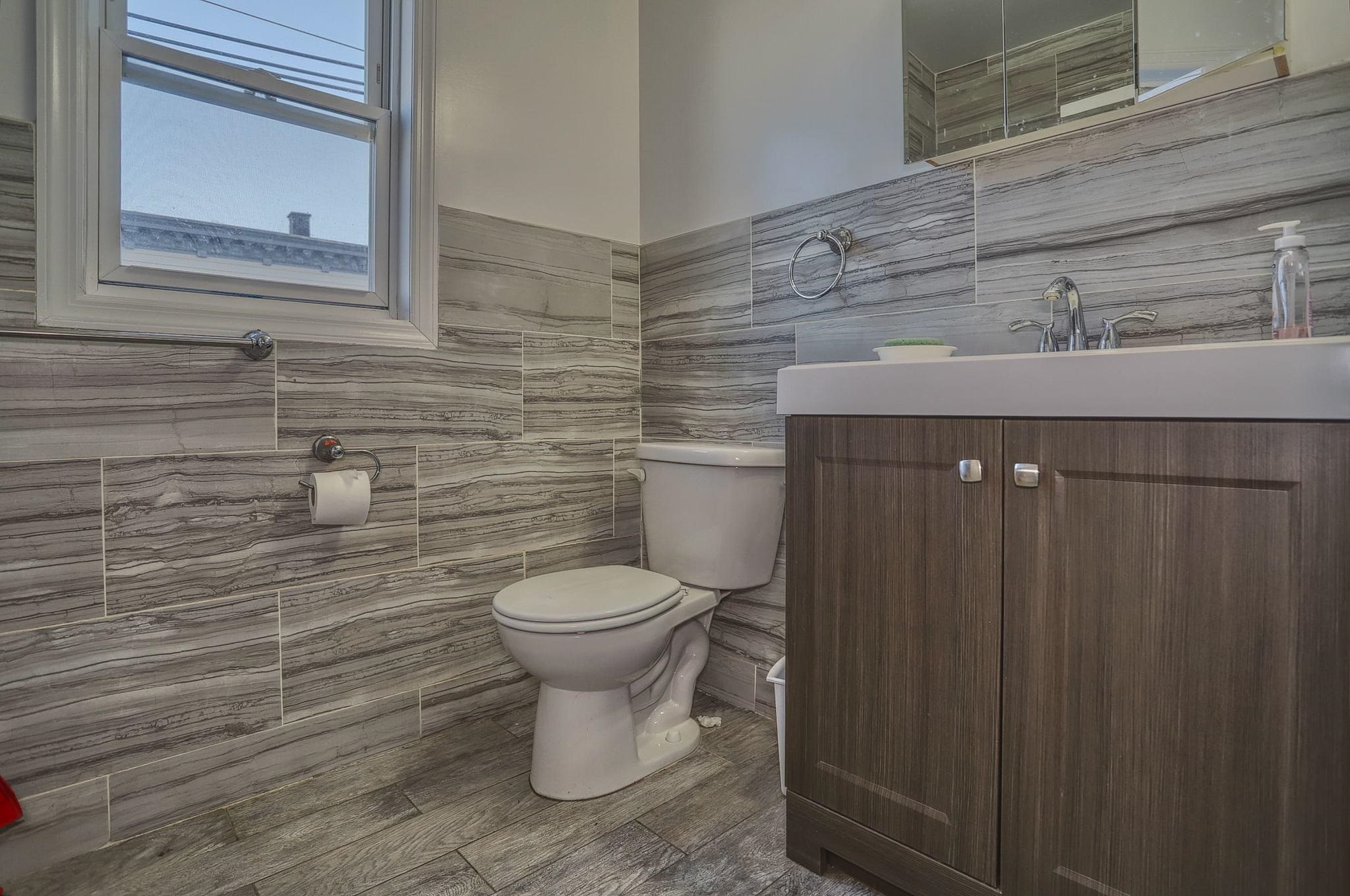 52 PATERSON ST Unit: 2