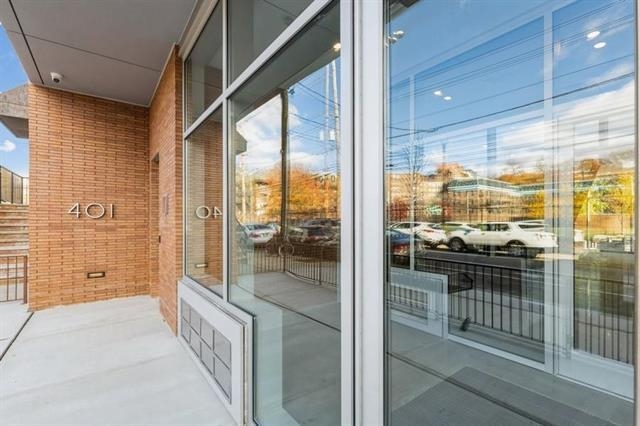 401 JACKSON ST Unit: 604