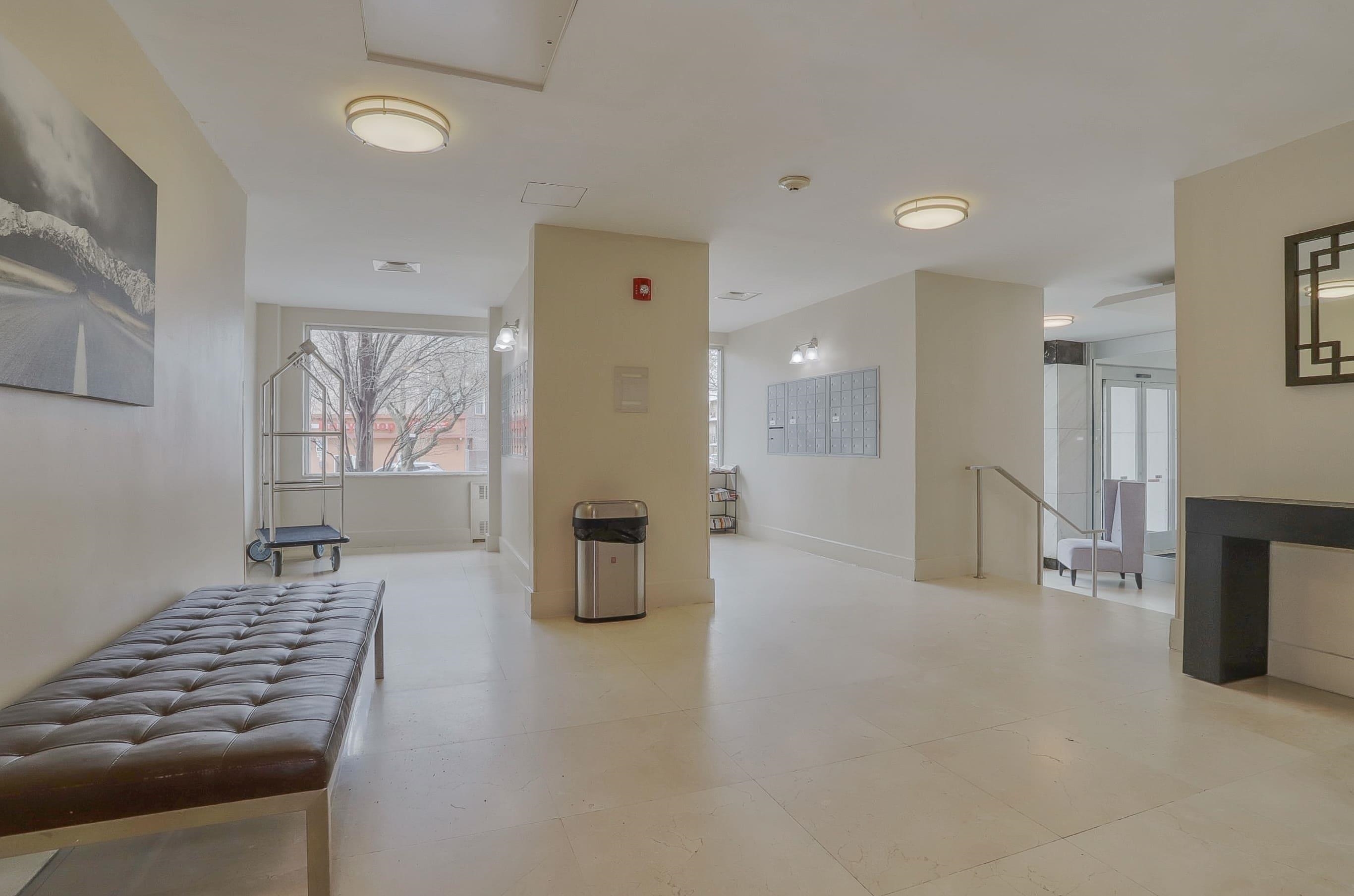 500 CENTRAL AVE Unit: 1014