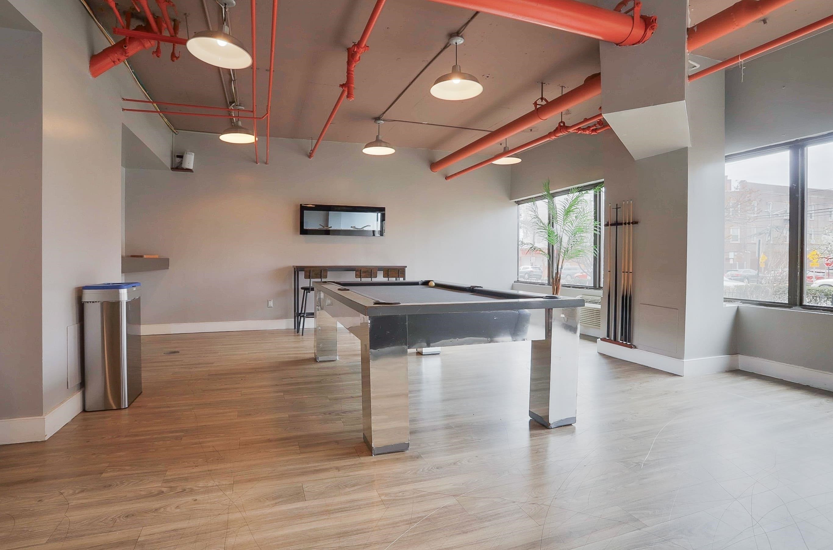 500 CENTRAL AVE Unit: 1014