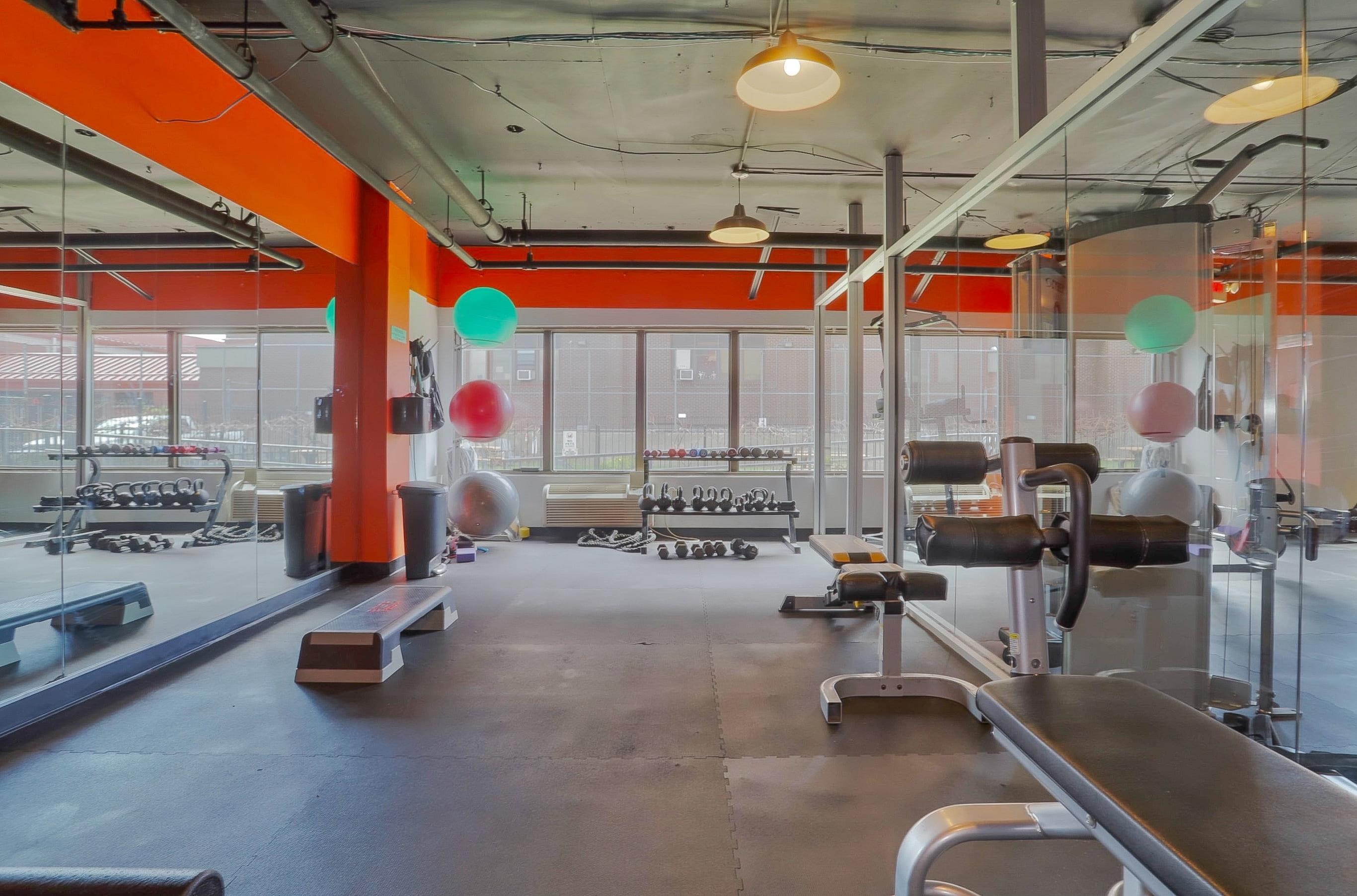 500 CENTRAL AVE Unit: 1014