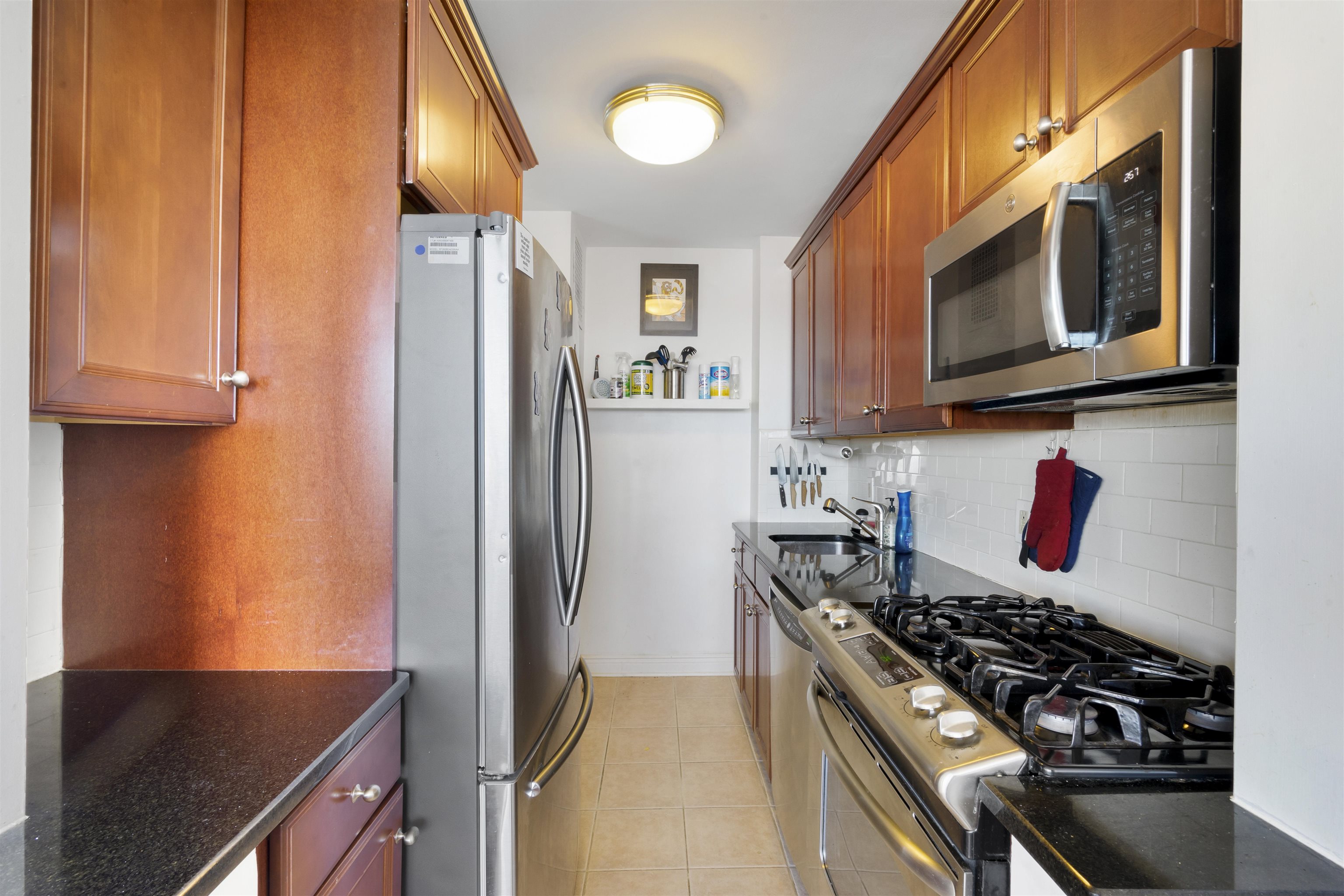 500 CENTRAL AVE Unit: 1014