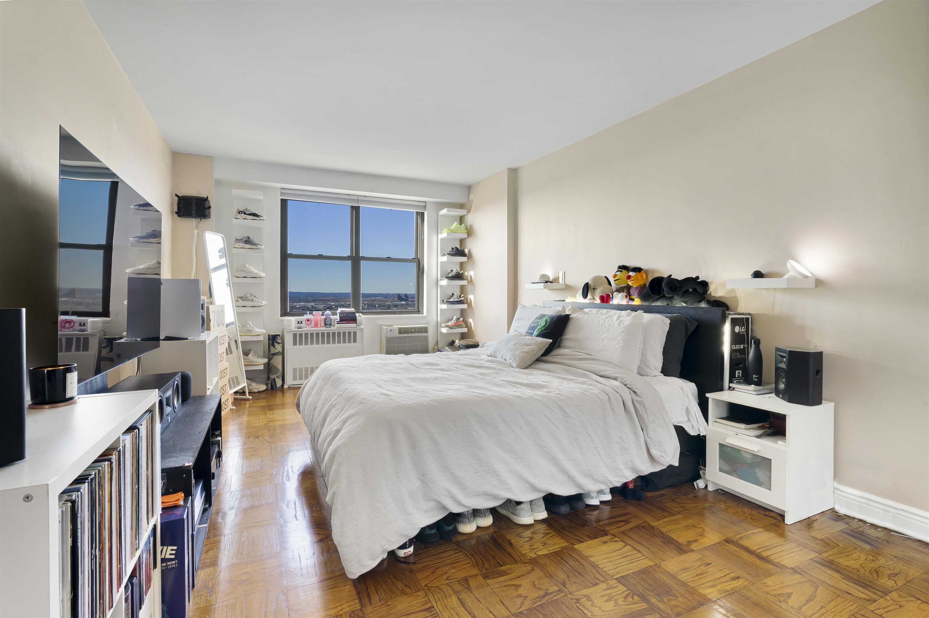 500 CENTRAL AVE Unit: 1014