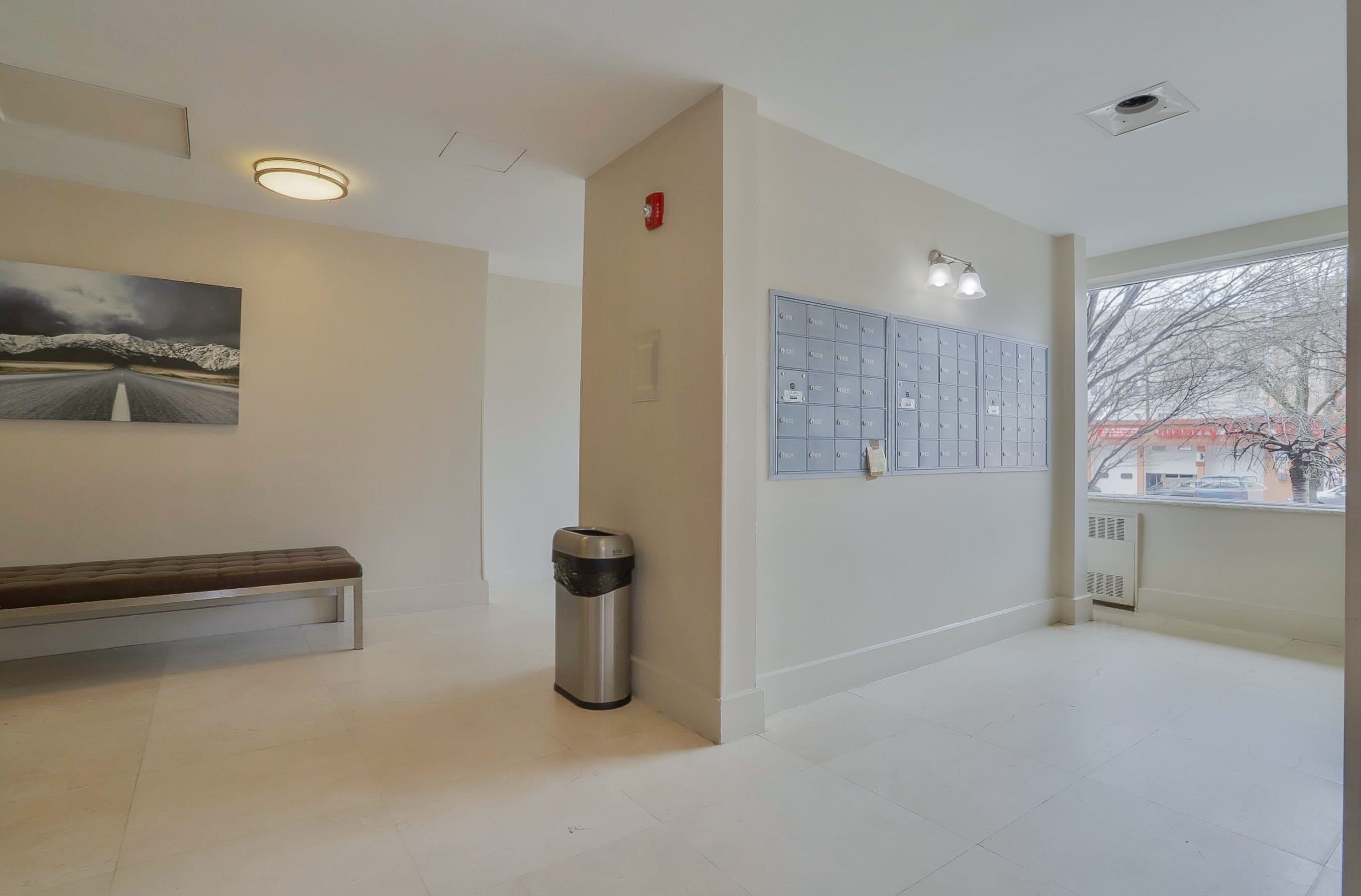 500 CENTRAL AVE Unit: 1014