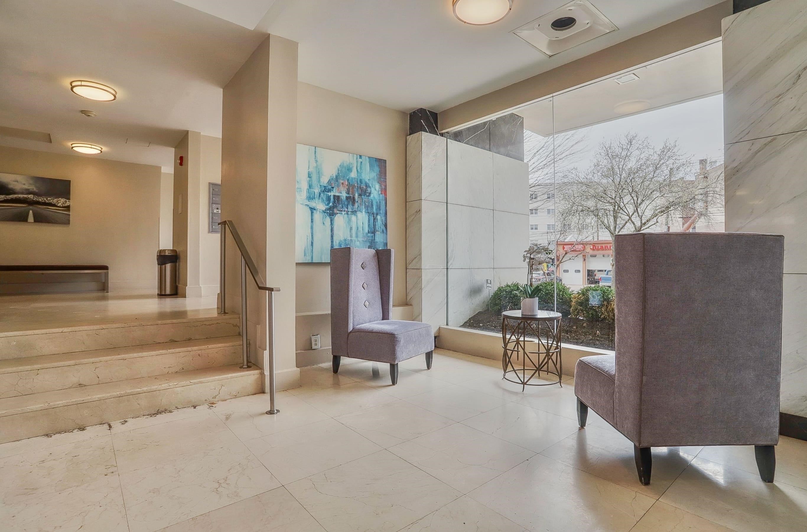 500 CENTRAL AVE Unit: 1014