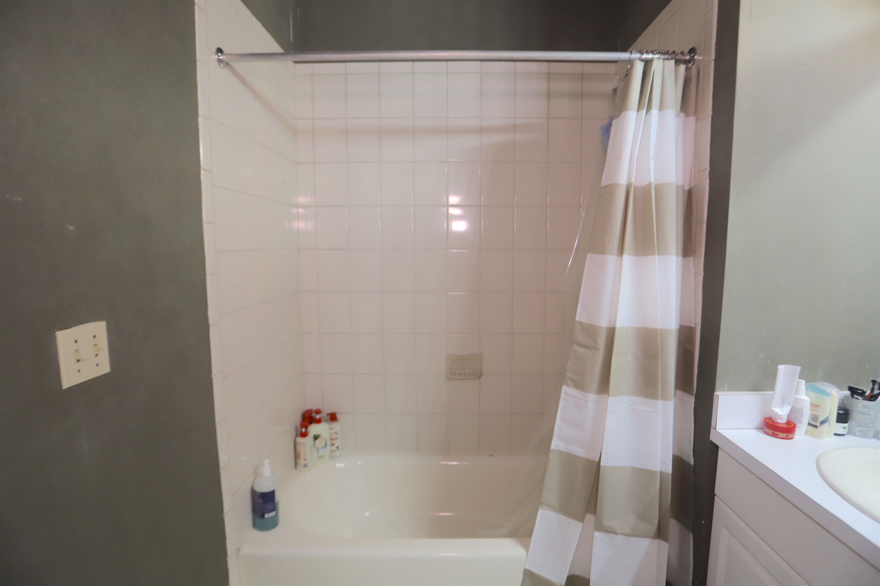 915 MADISON ST Unit: 3C