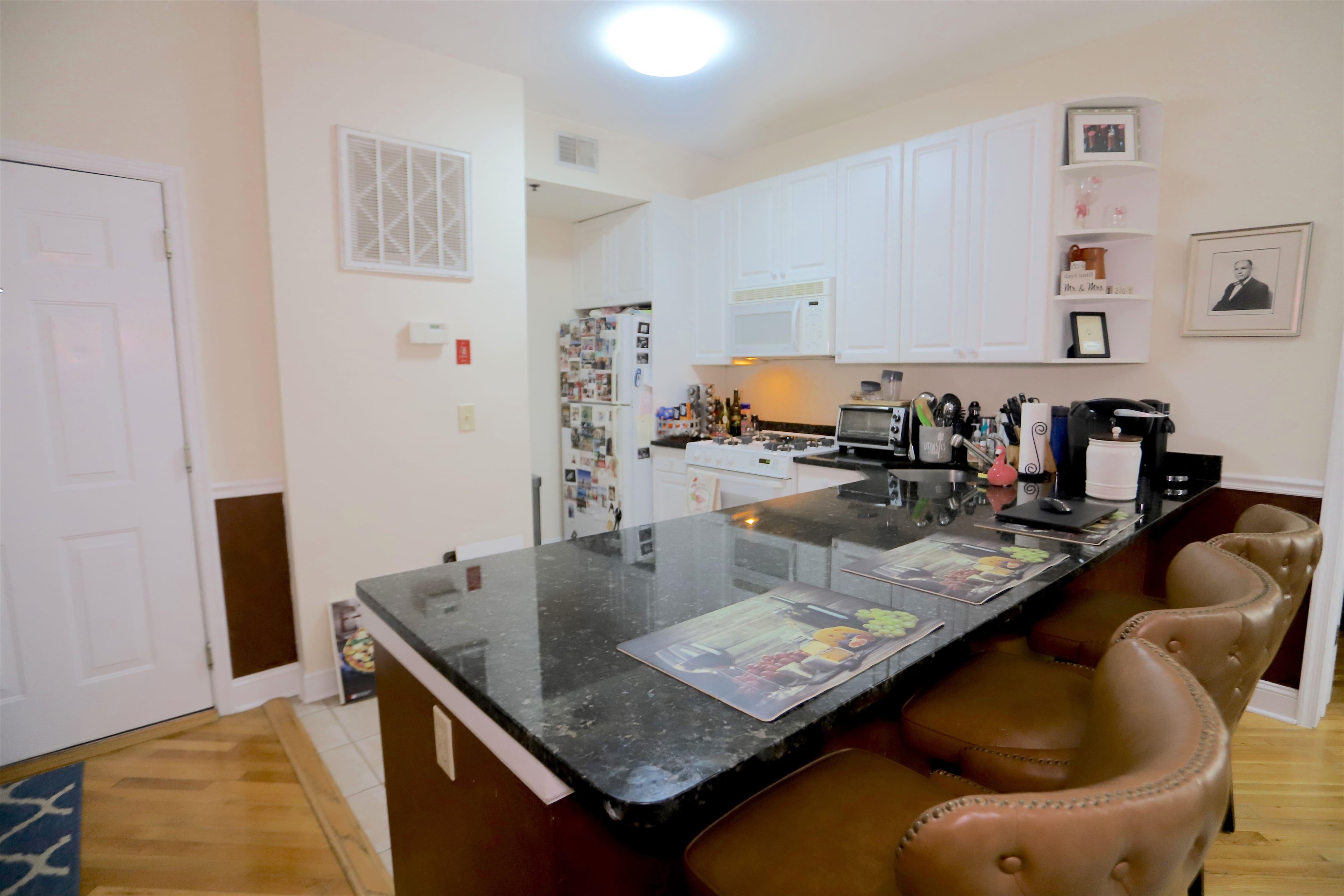 915 MADISON ST Unit: 3C