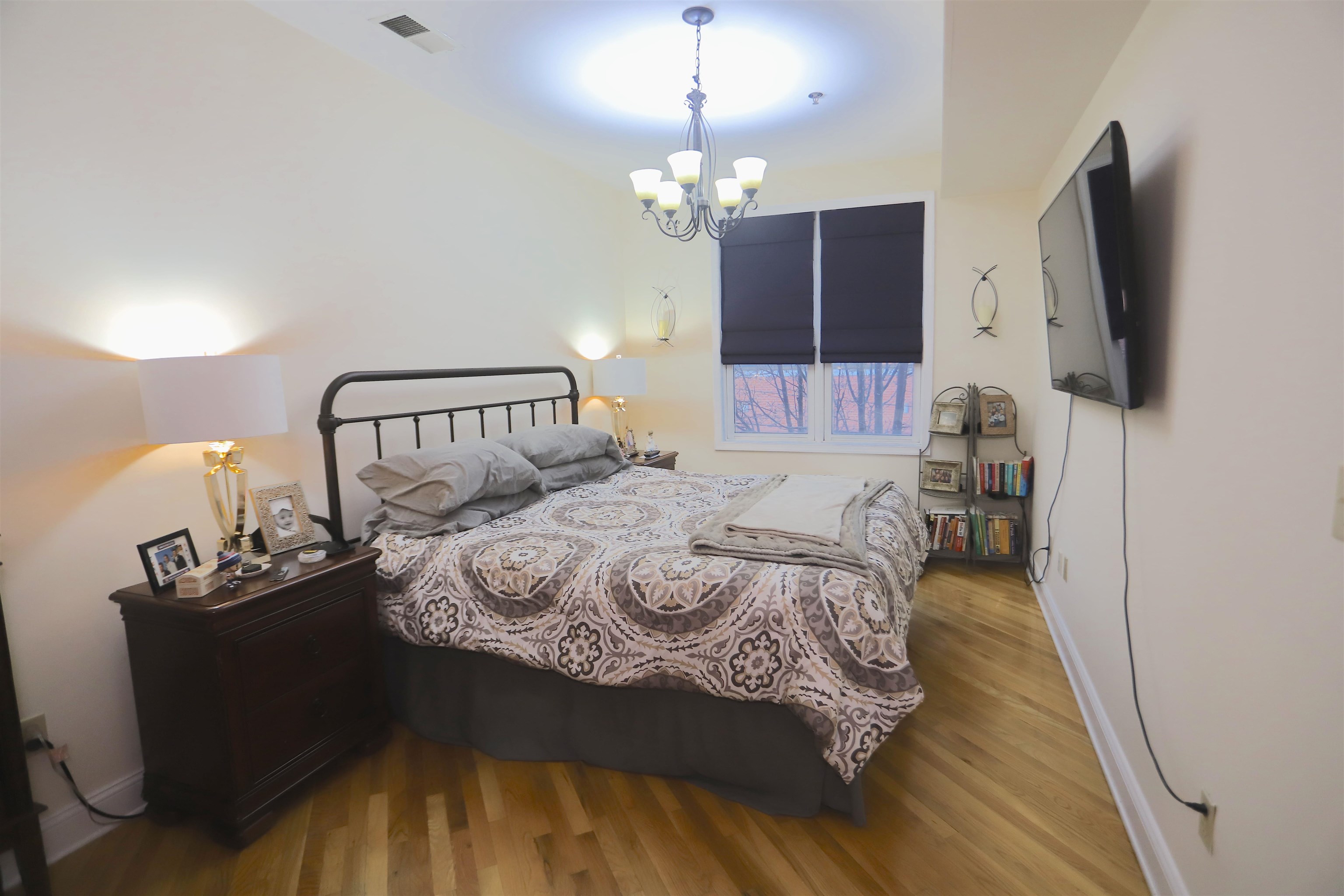 915 MADISON ST Unit: 3C