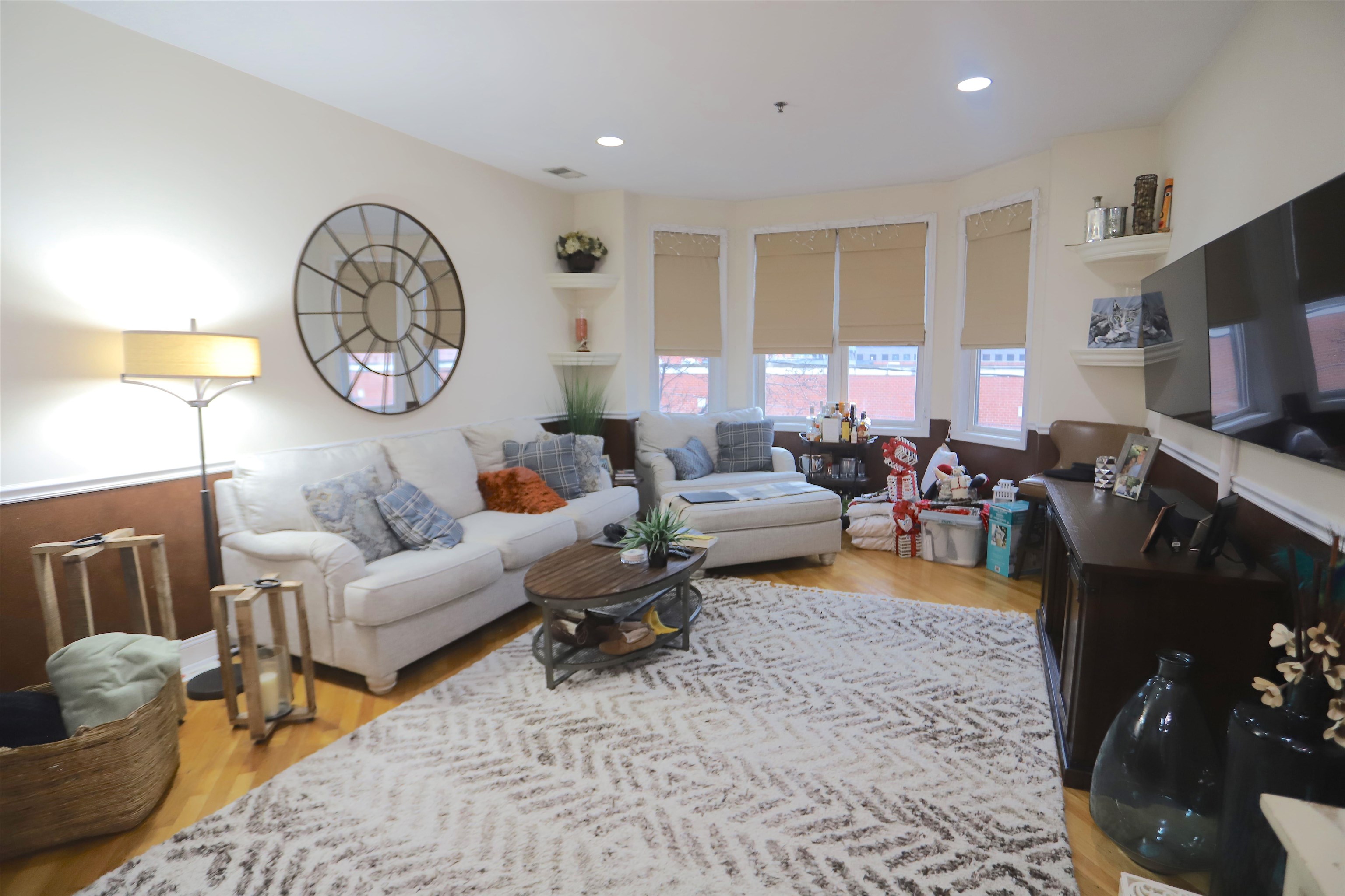 915 MADISON ST Unit: 3C