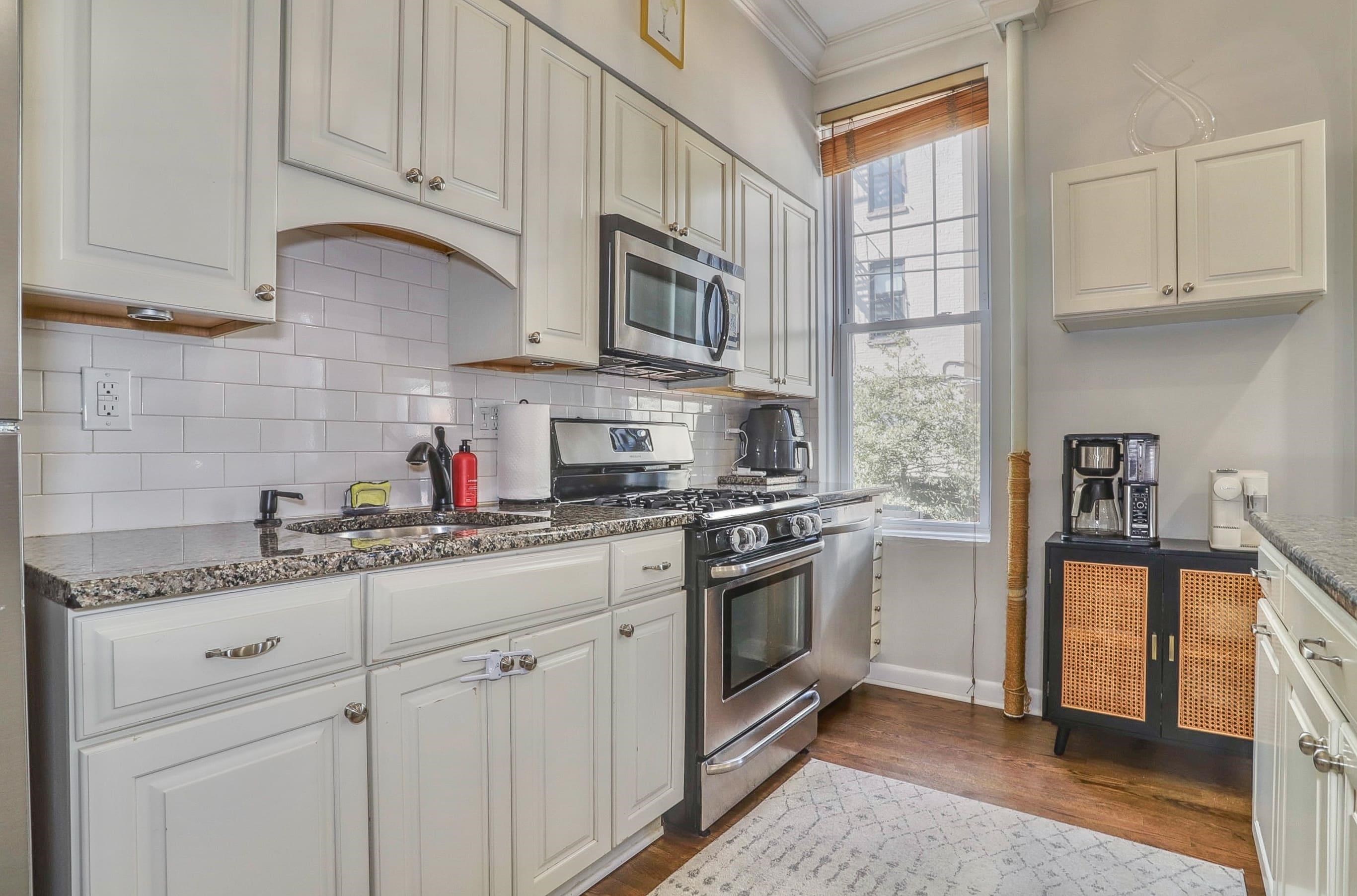 1226 PARK AVE Unit: 2