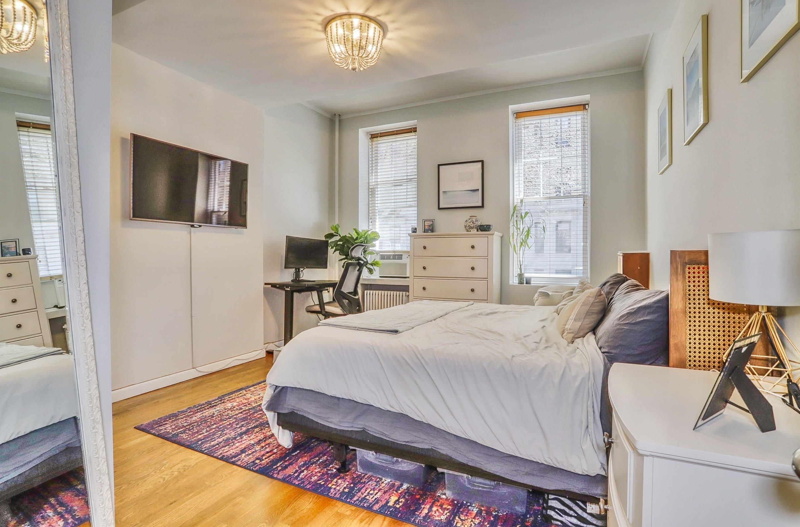 1226 PARK AVE Unit: 2