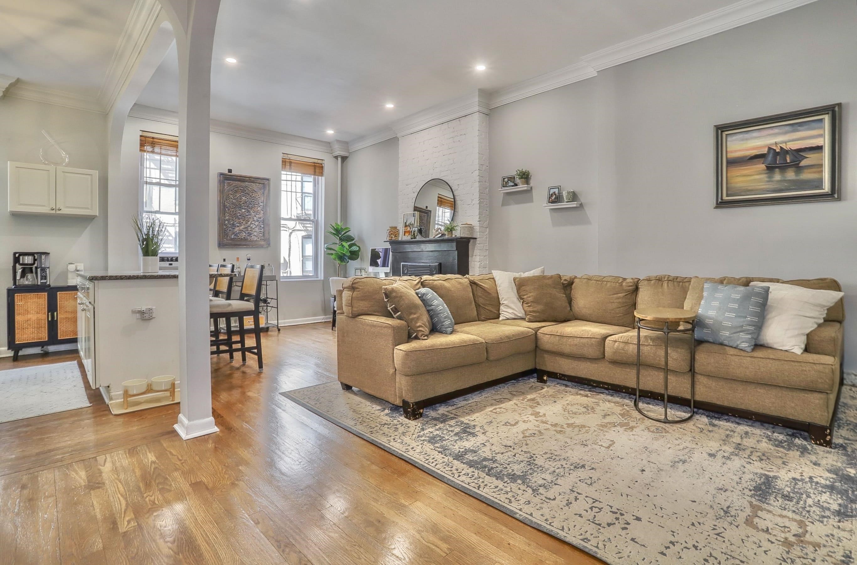 1226 PARK AVE Unit: 2