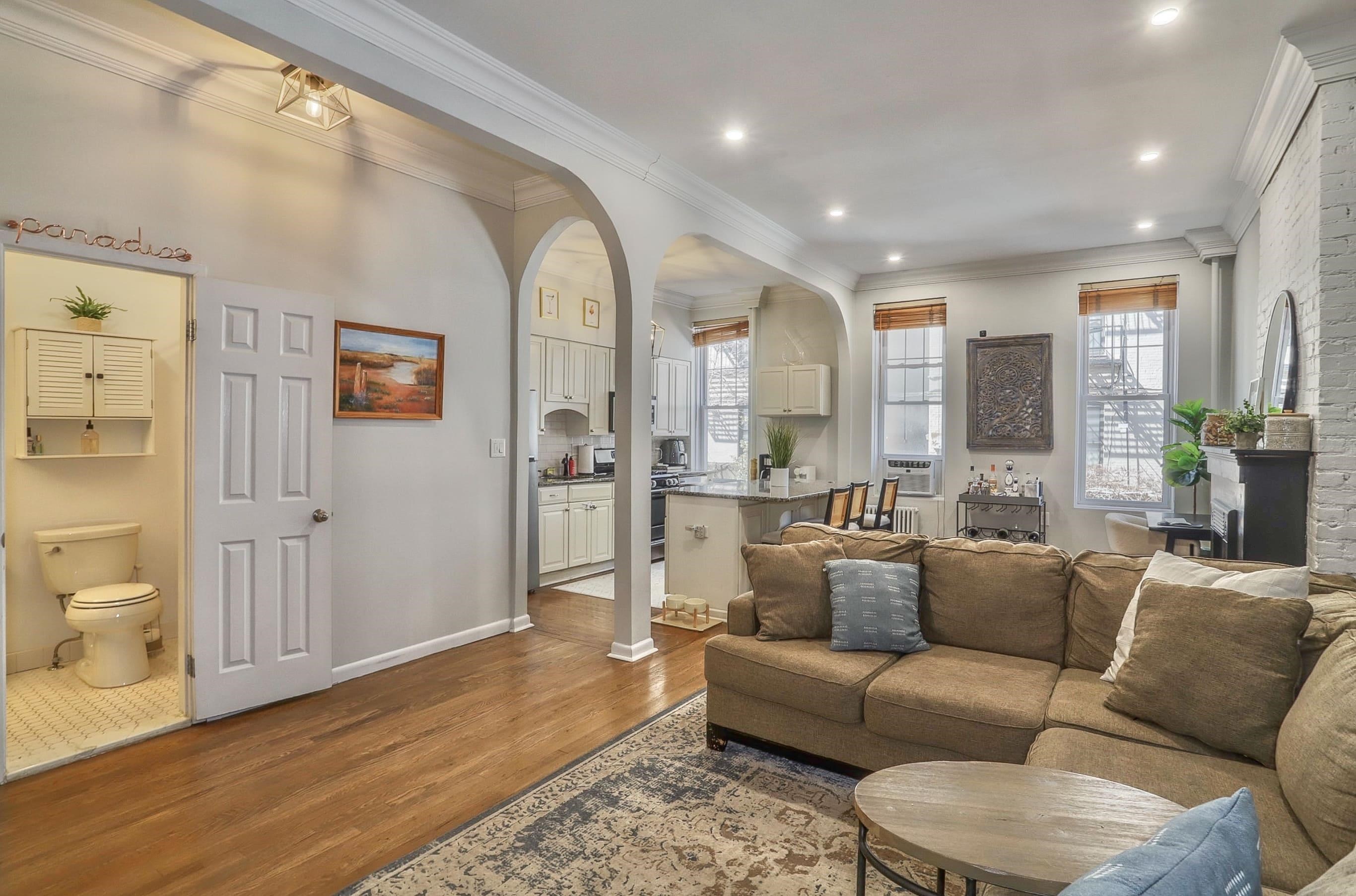 1226 PARK AVE Unit: 2