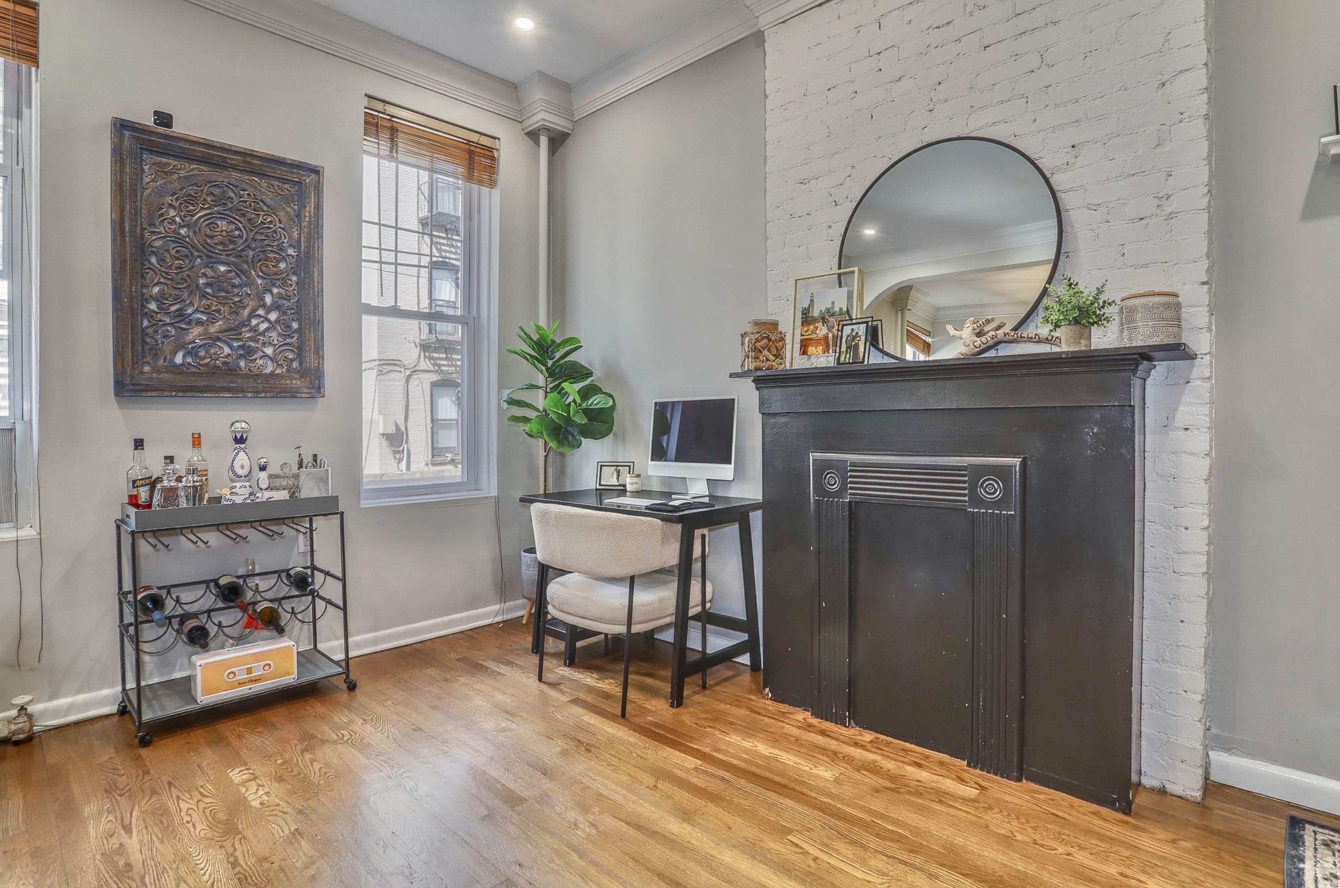 1226 PARK AVE Unit: 2