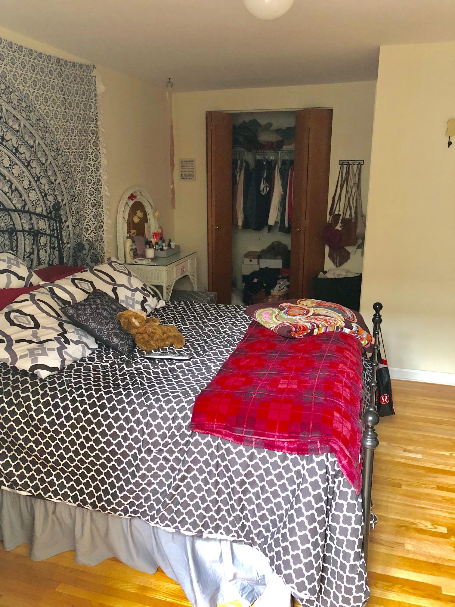 450 7TH ST Unit: 4G
