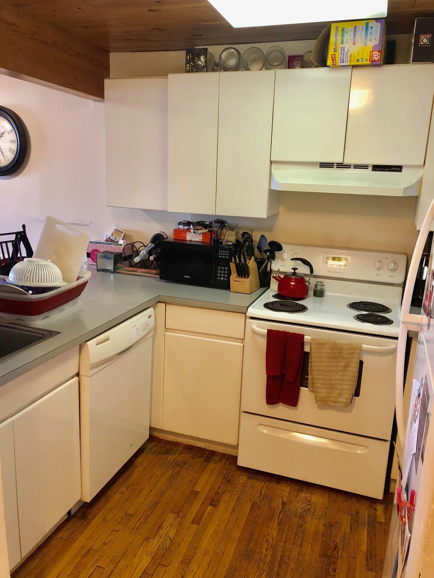 450 7TH ST Unit: 4G