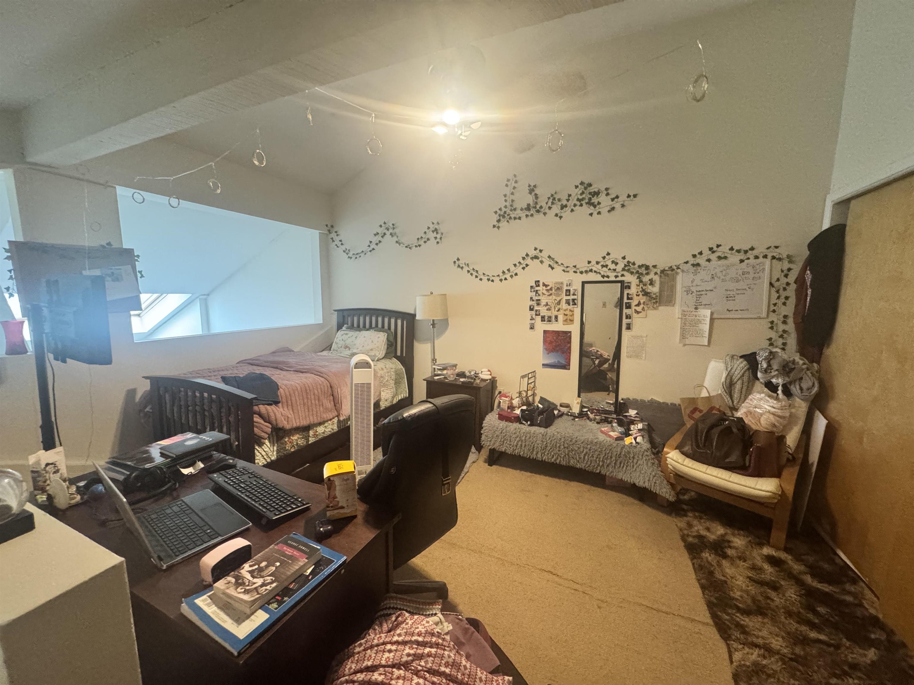 450 7TH ST Unit: 4G