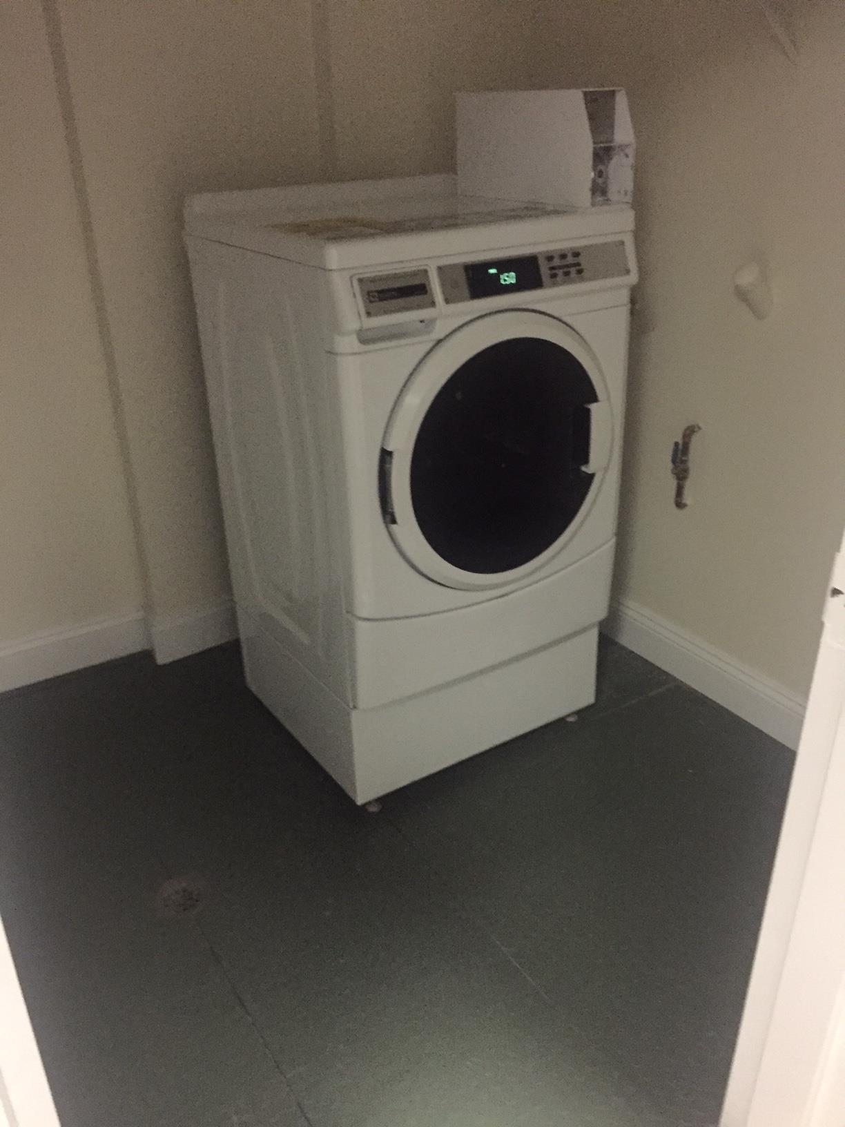 450 7TH ST Unit: 4G