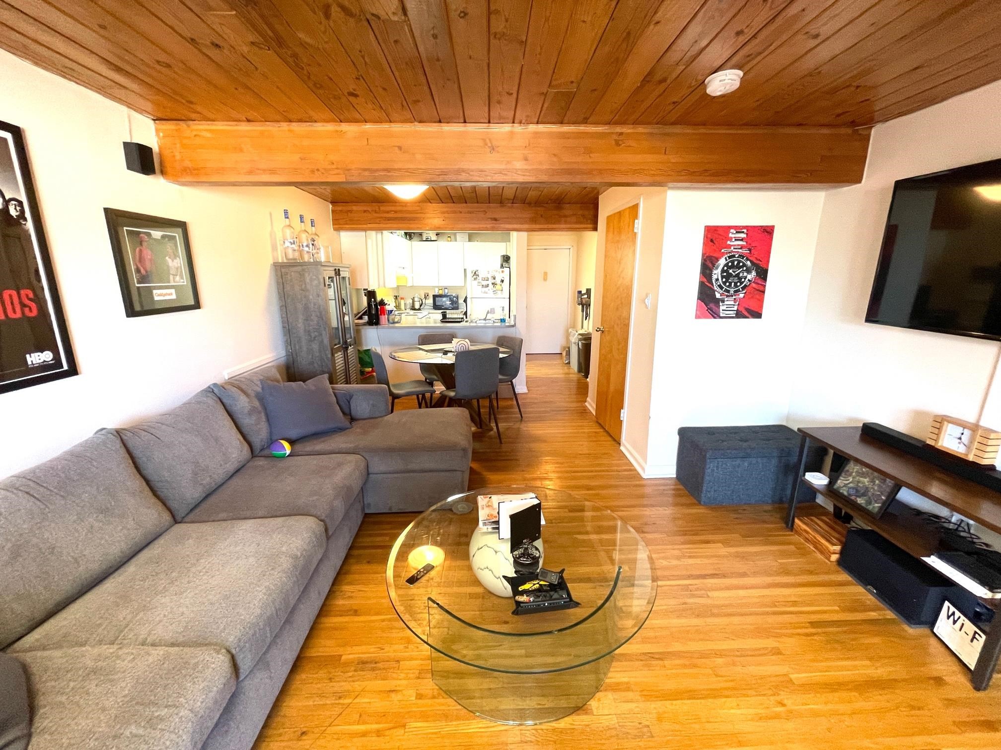 450 7TH ST Unit: 4G