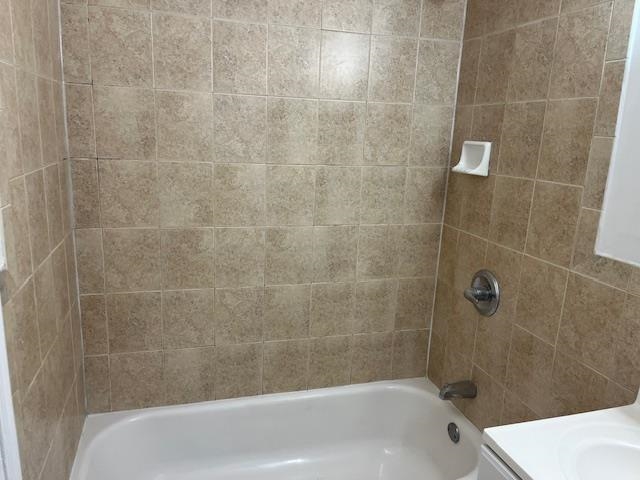 2700 SUMMIT AVE Unit: 101