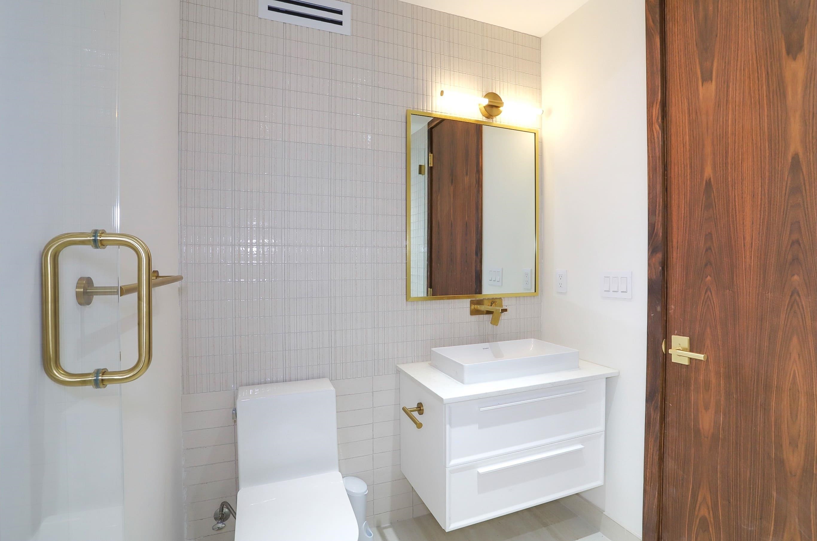 87 JEFFERSON ST Unit: 2