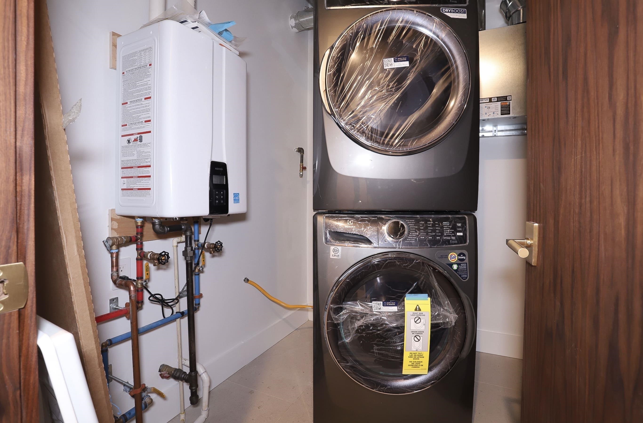 87 JEFFERSON ST Unit: 2