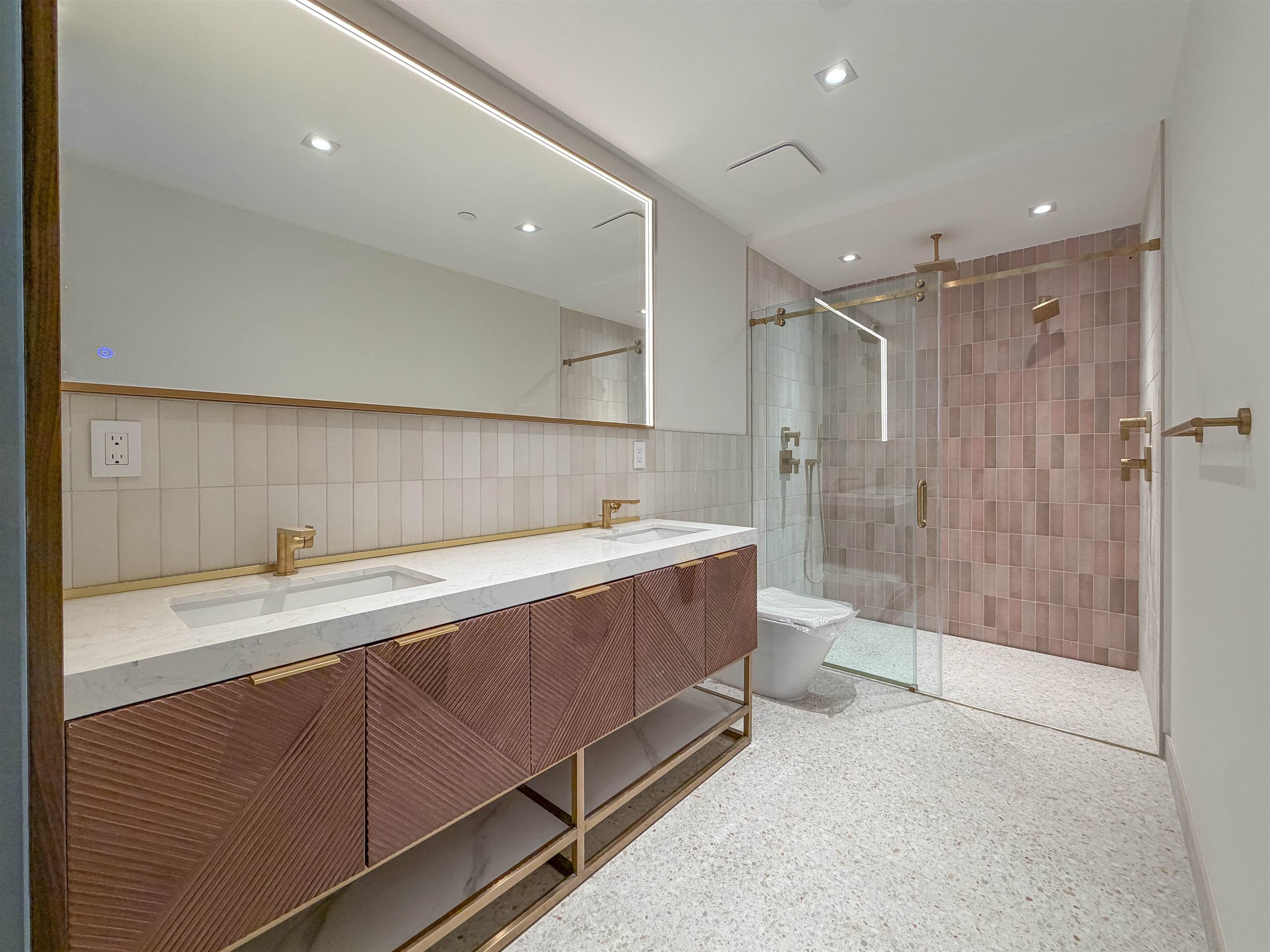 87 JEFFERSON ST Unit: 2