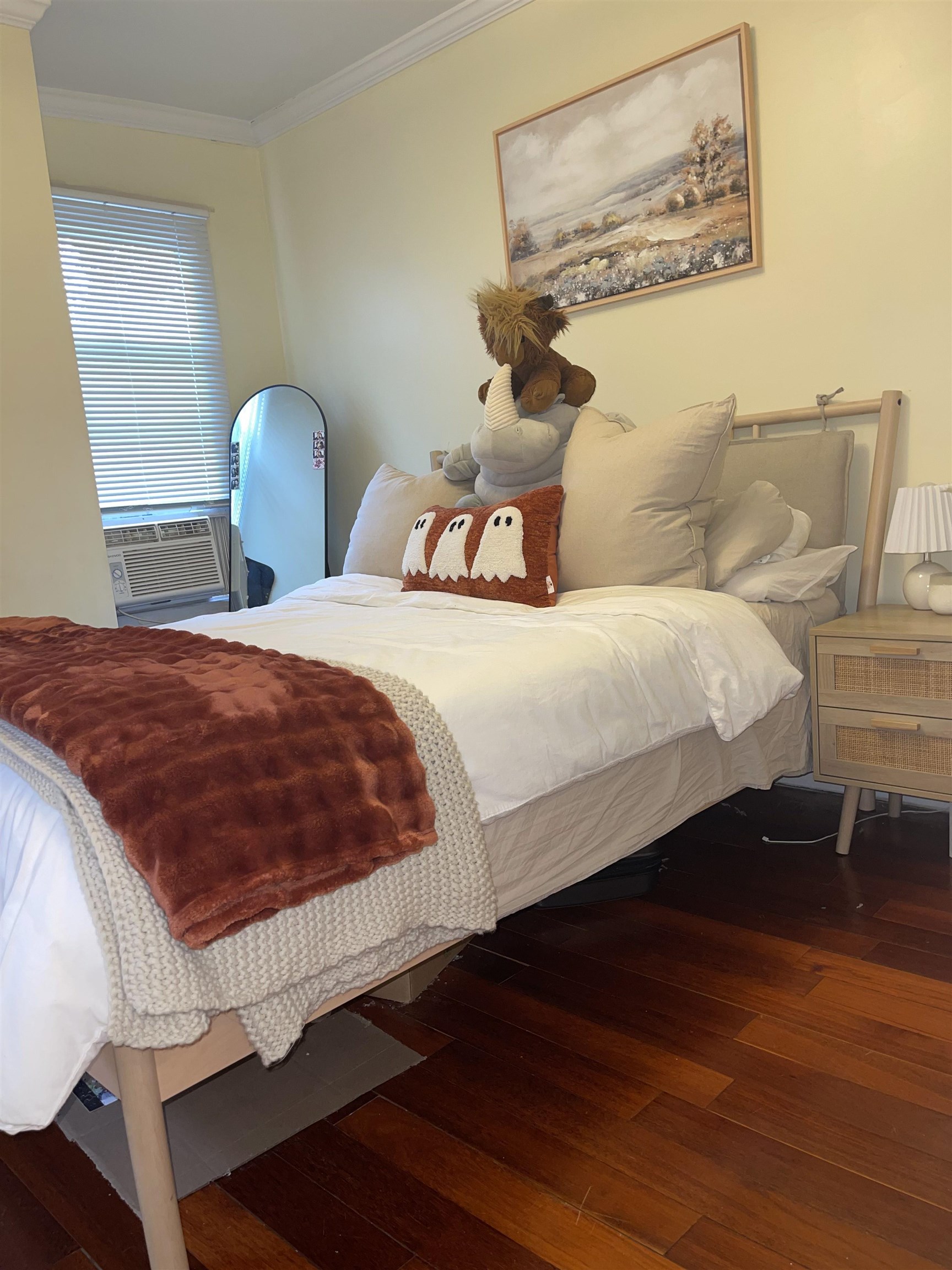 32 BEACON AVE Unit: 3