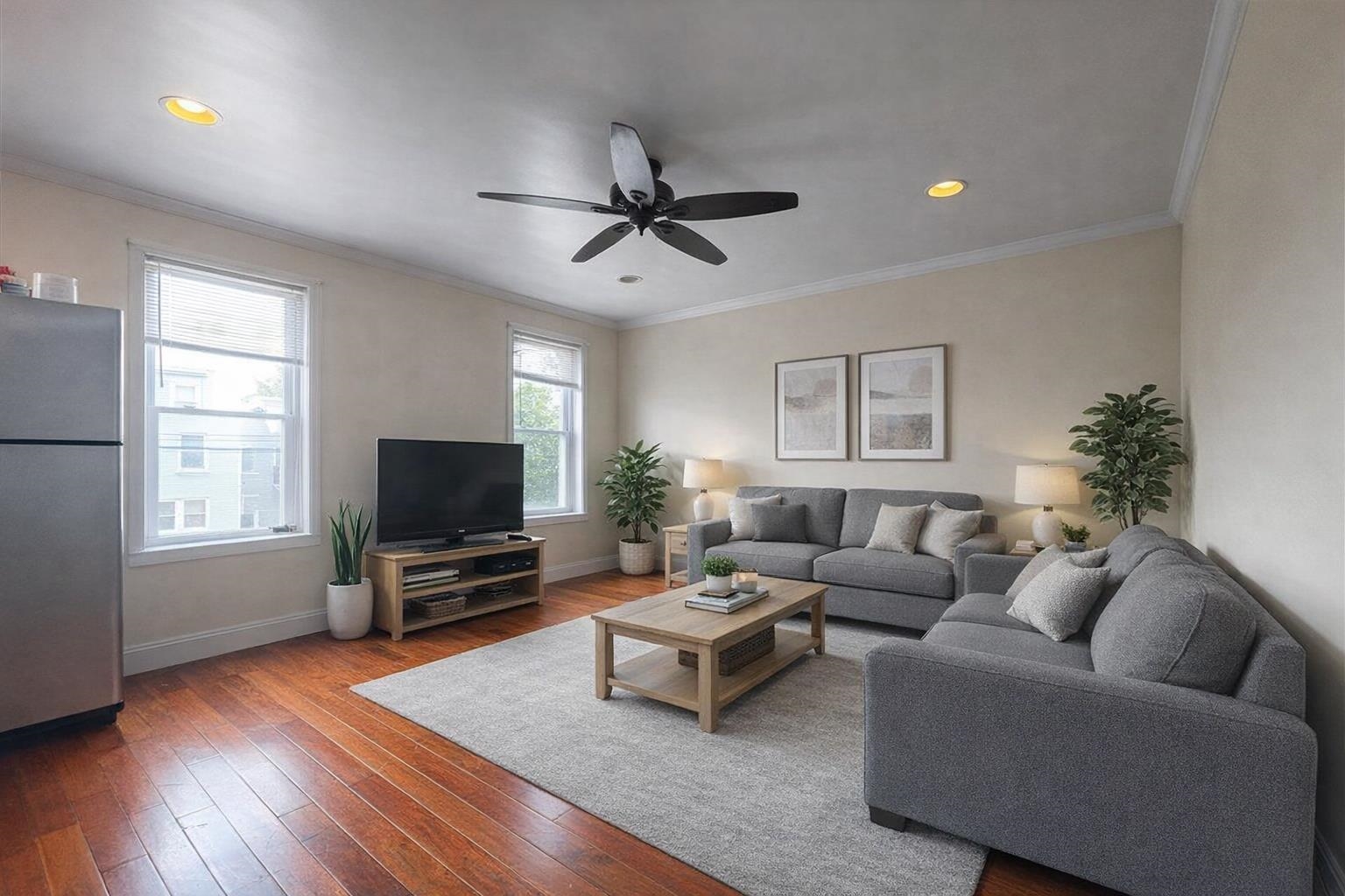 32 BEACON AVE Unit: 3