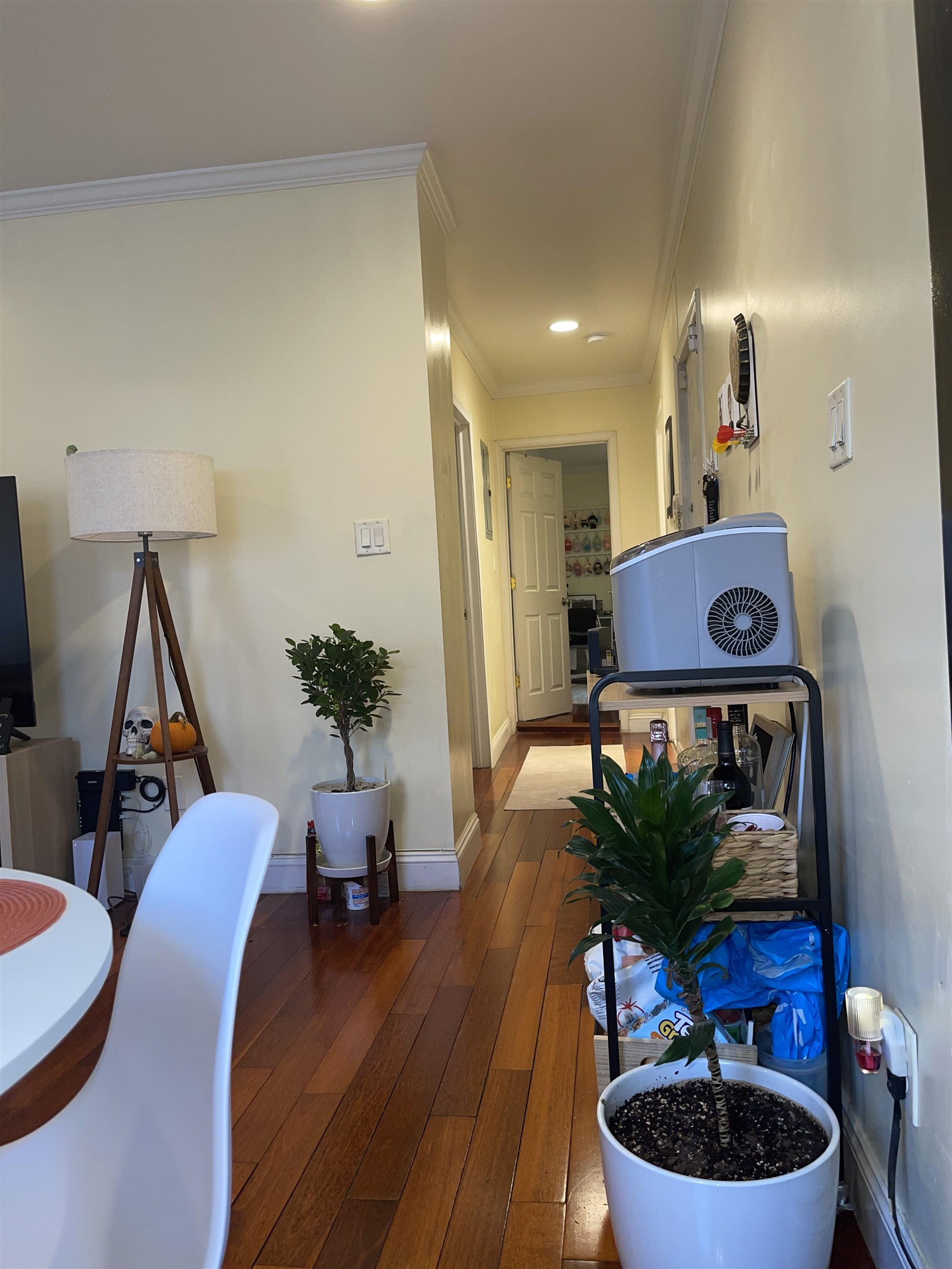 32 BEACON AVE Unit: 3