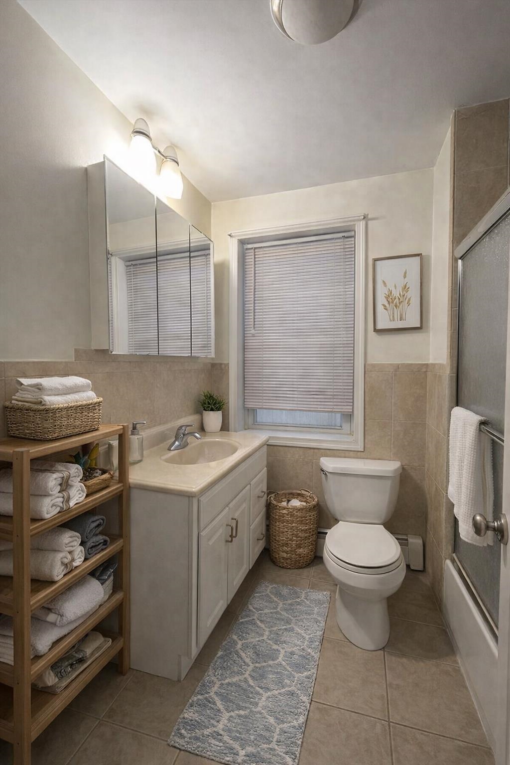 32 BEACON AVE Unit: 3