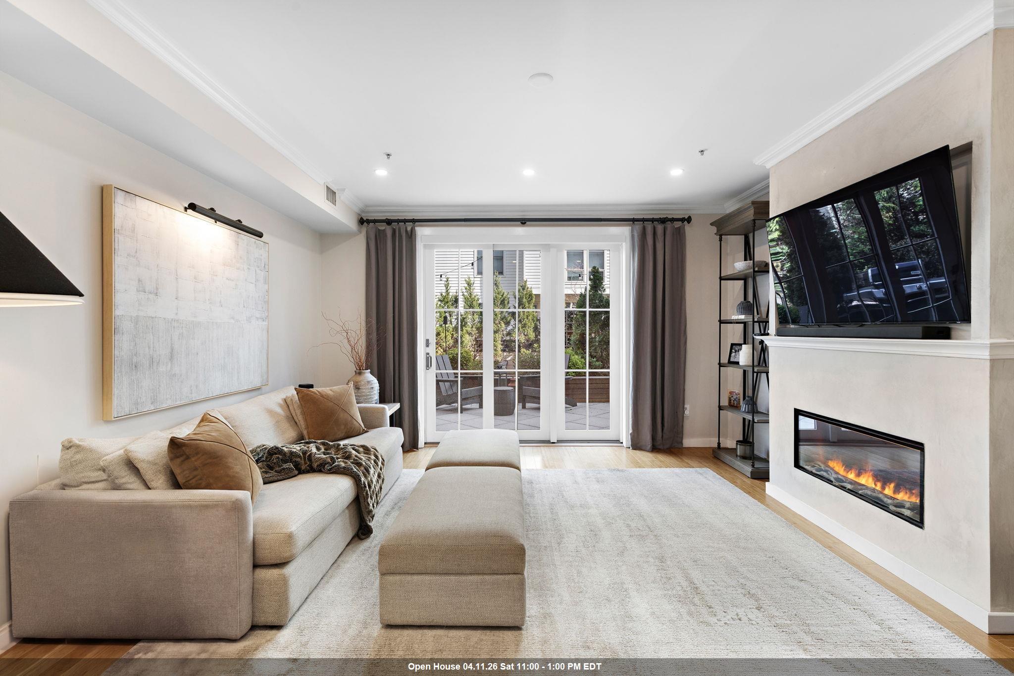 1325 ADAMS ST Unit: 201