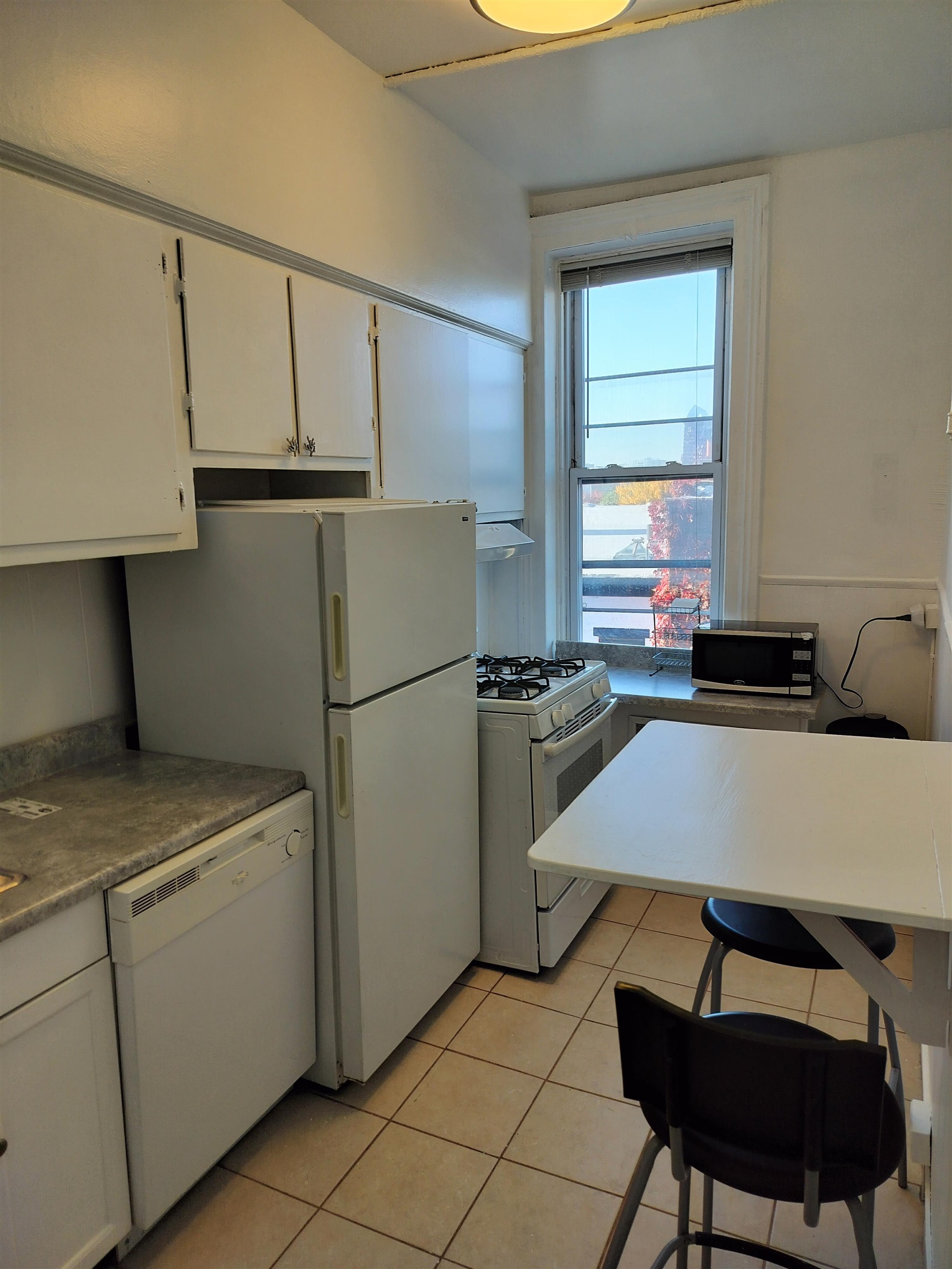 1034 WASHINGTON ST Unit: 4