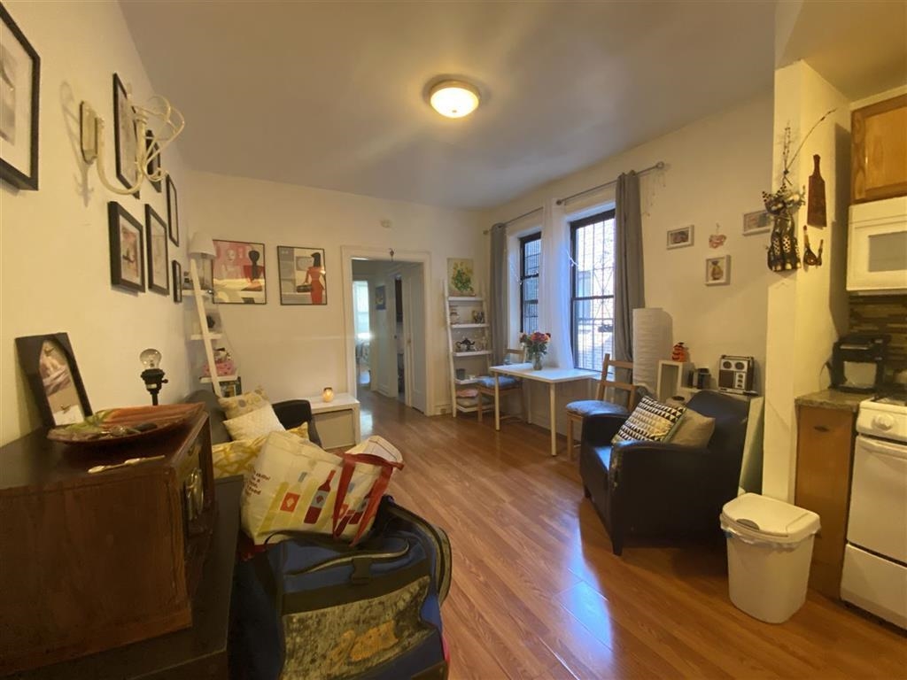 124 STORMS AVE Unit: 4G