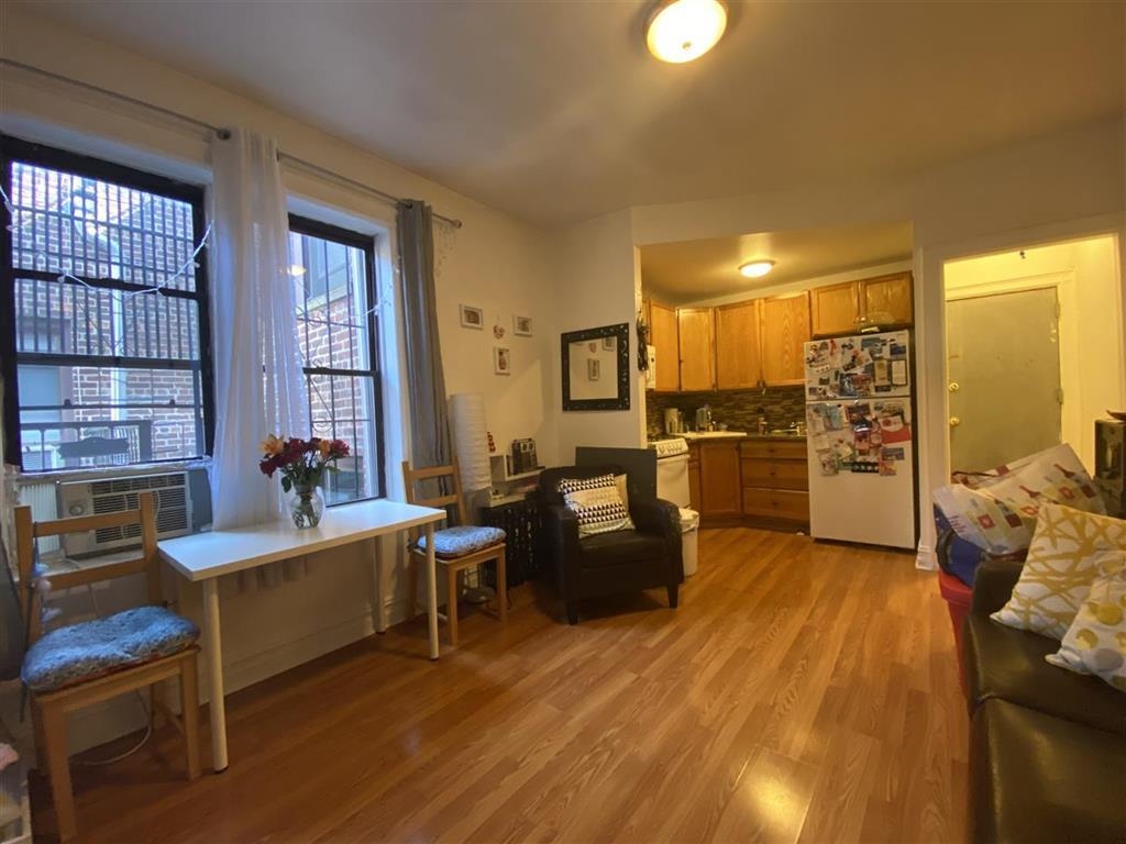 124 STORMS AVE Unit: 4G