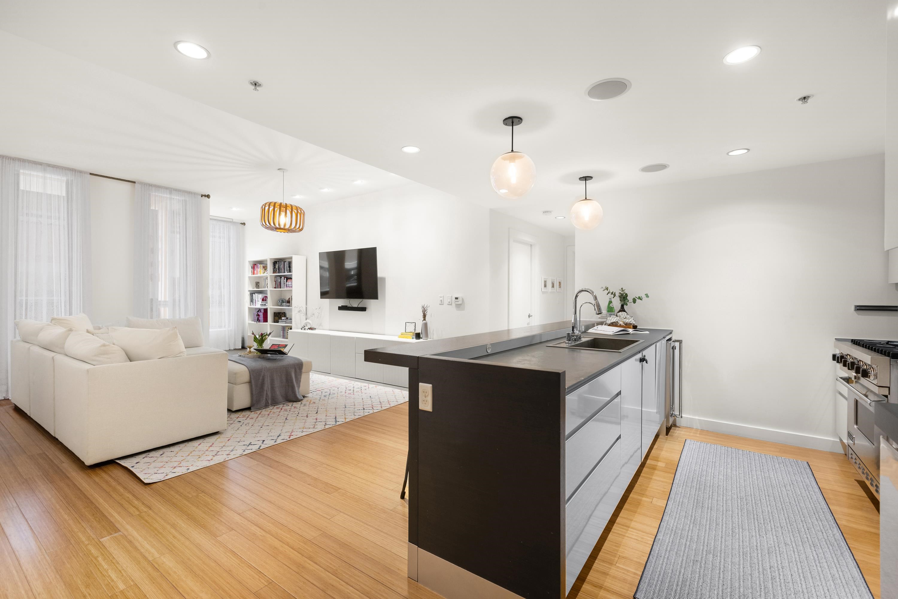 1425 GARDEN ST Unit: 305