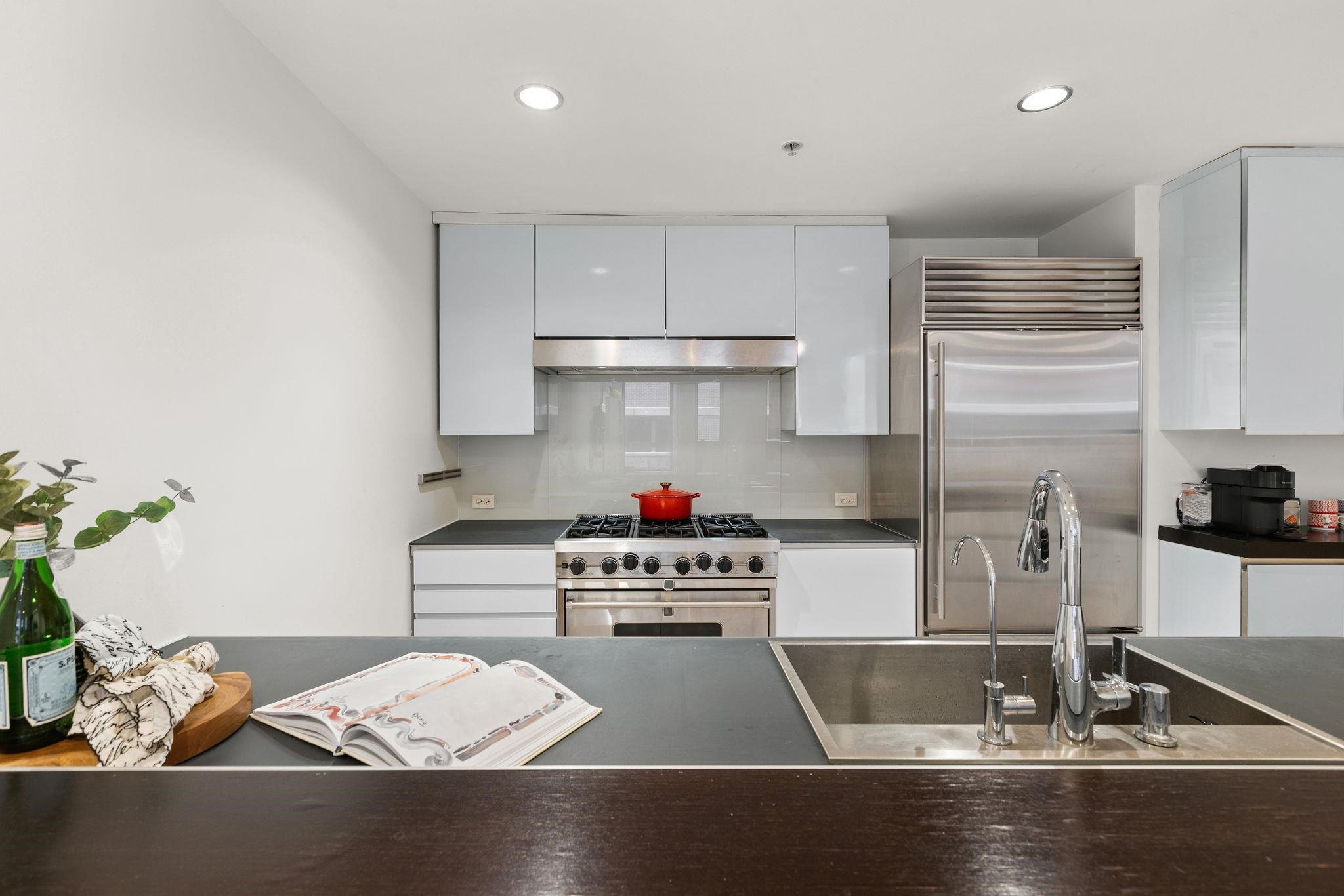 1425 GARDEN ST Unit: 305