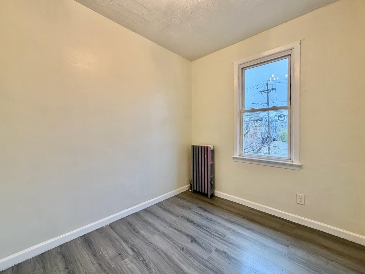 617 GRAND AVE Unit: 2