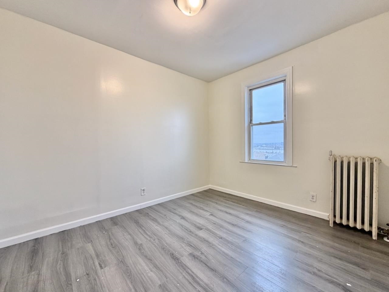 617 GRAND AVE Unit: 2