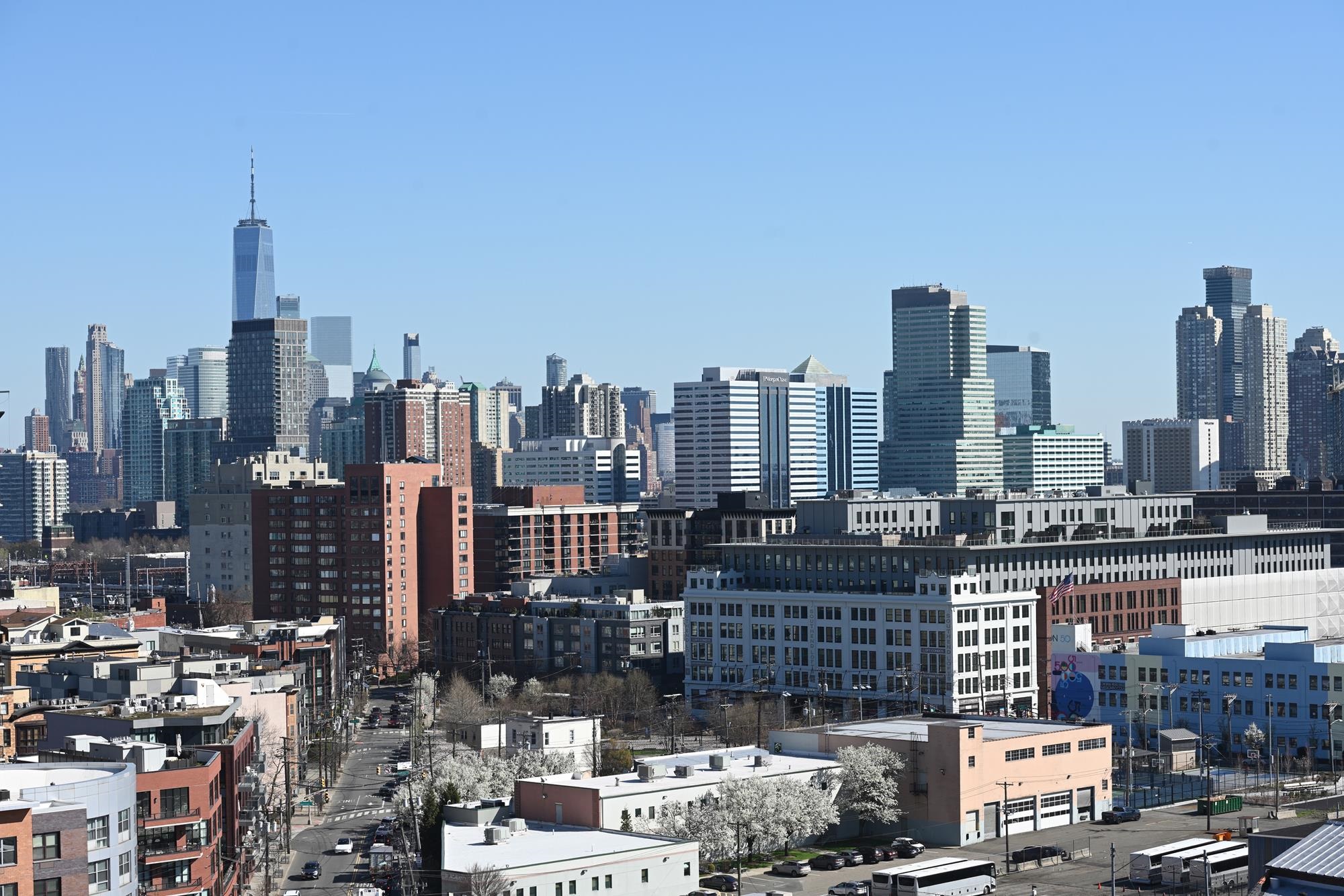 206-208 OGDEN AVE Unit: 202