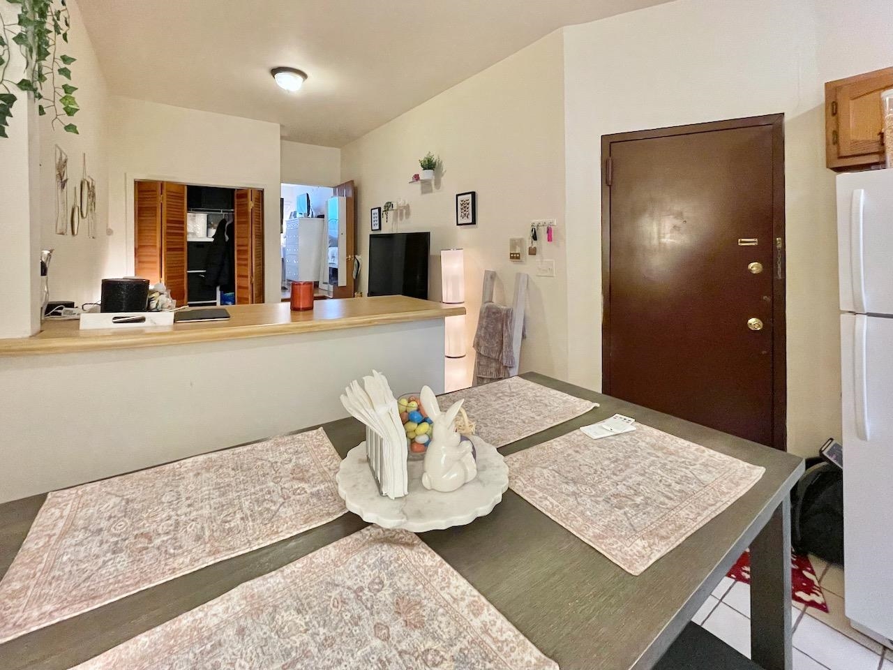 707 ADAMS ST Unit: 1R