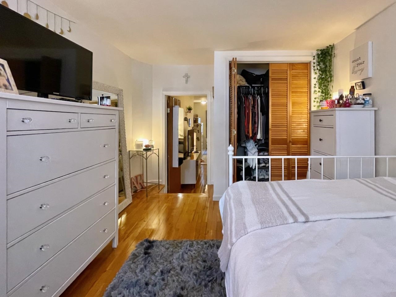 707 ADAMS ST Unit: 1R