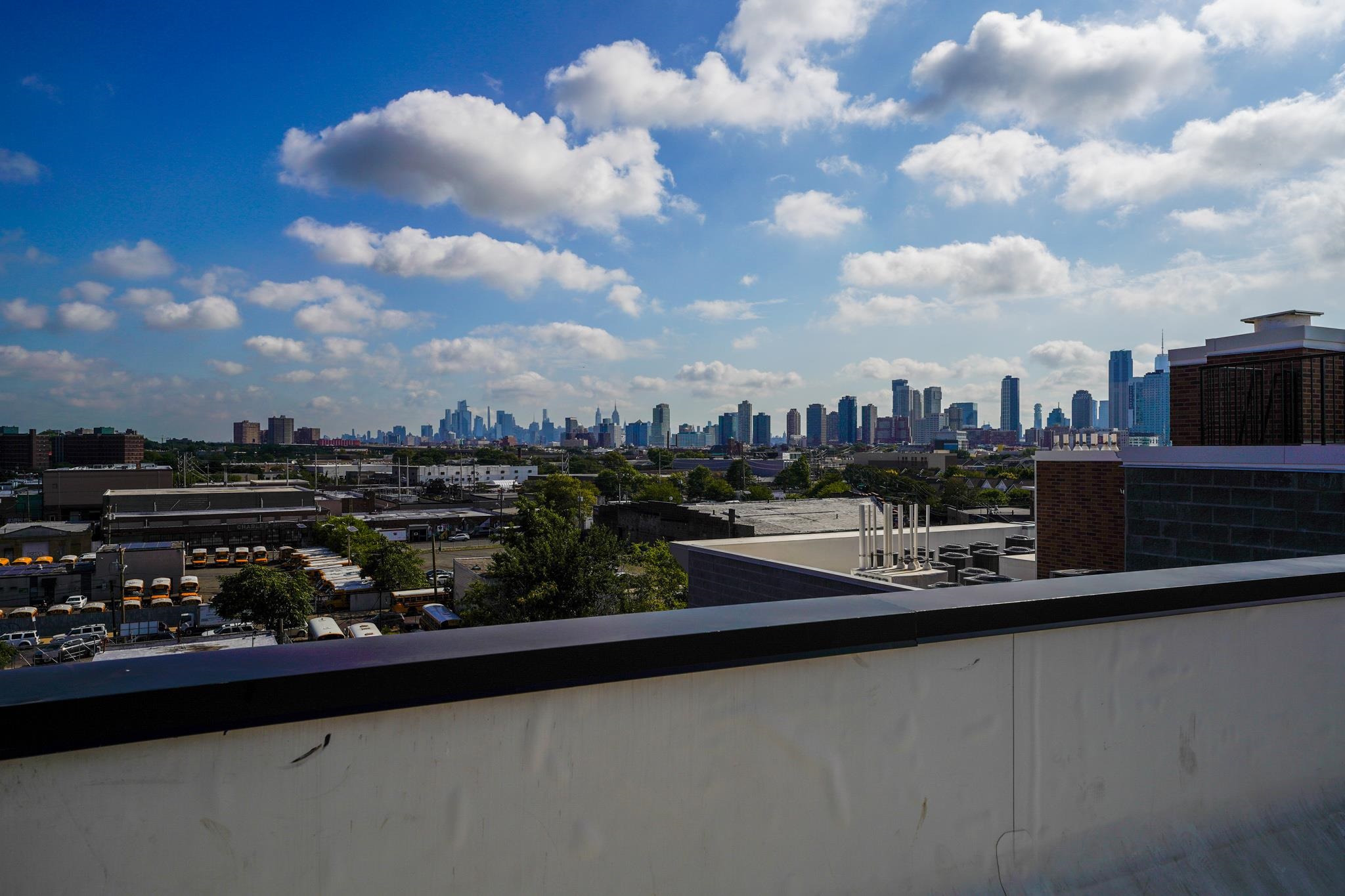 660 GRAND ST Unit: 414